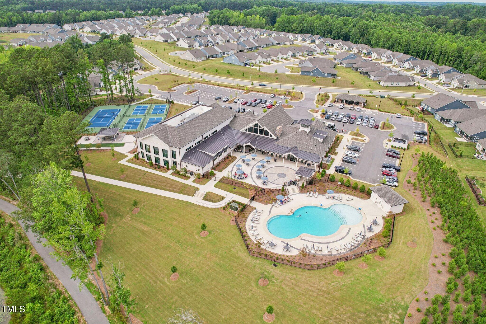 1625 Plover Circle