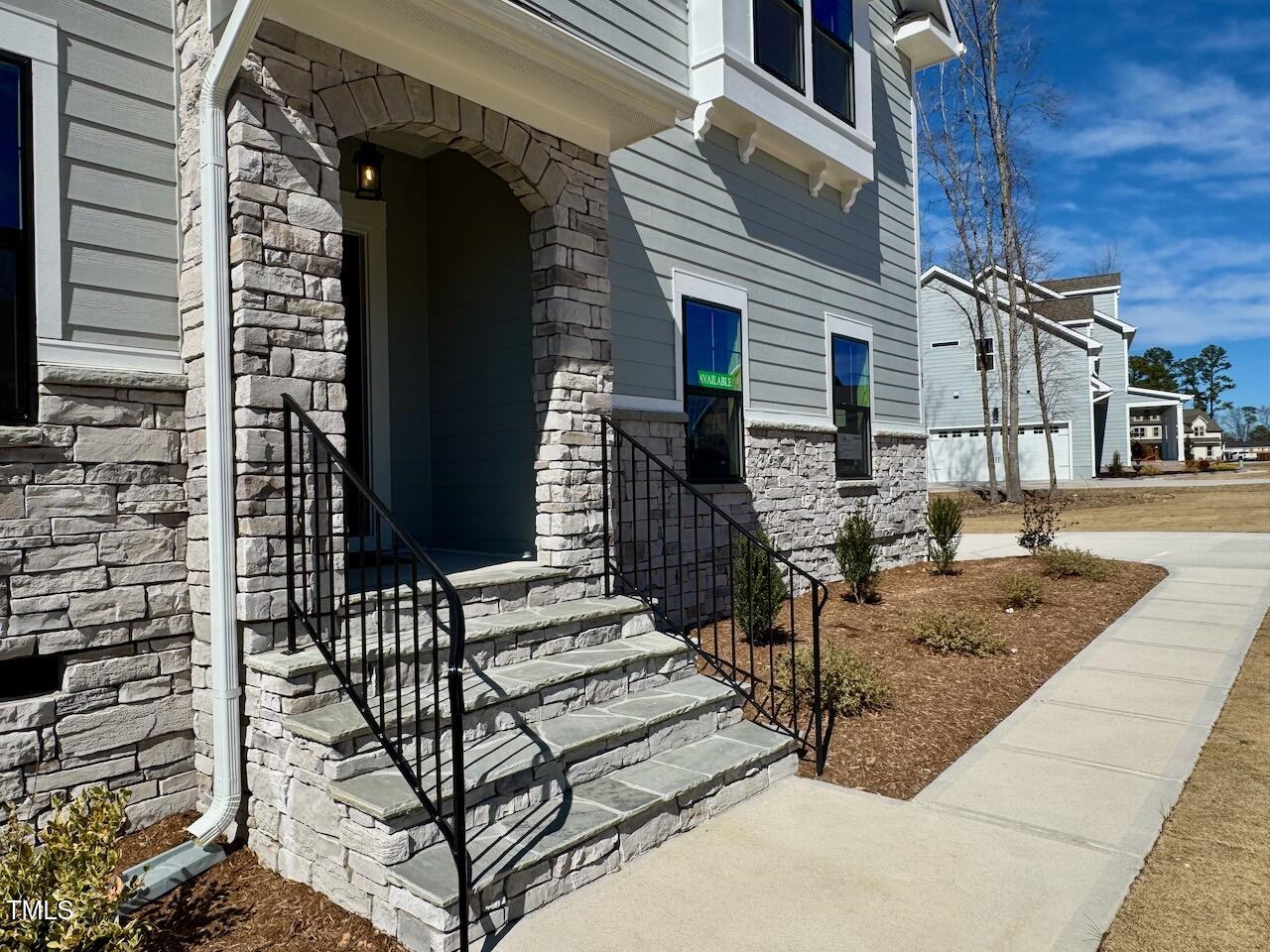168 Grand Griffon Way