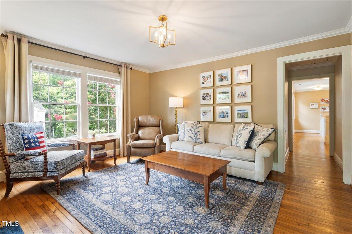 2722 Wayland