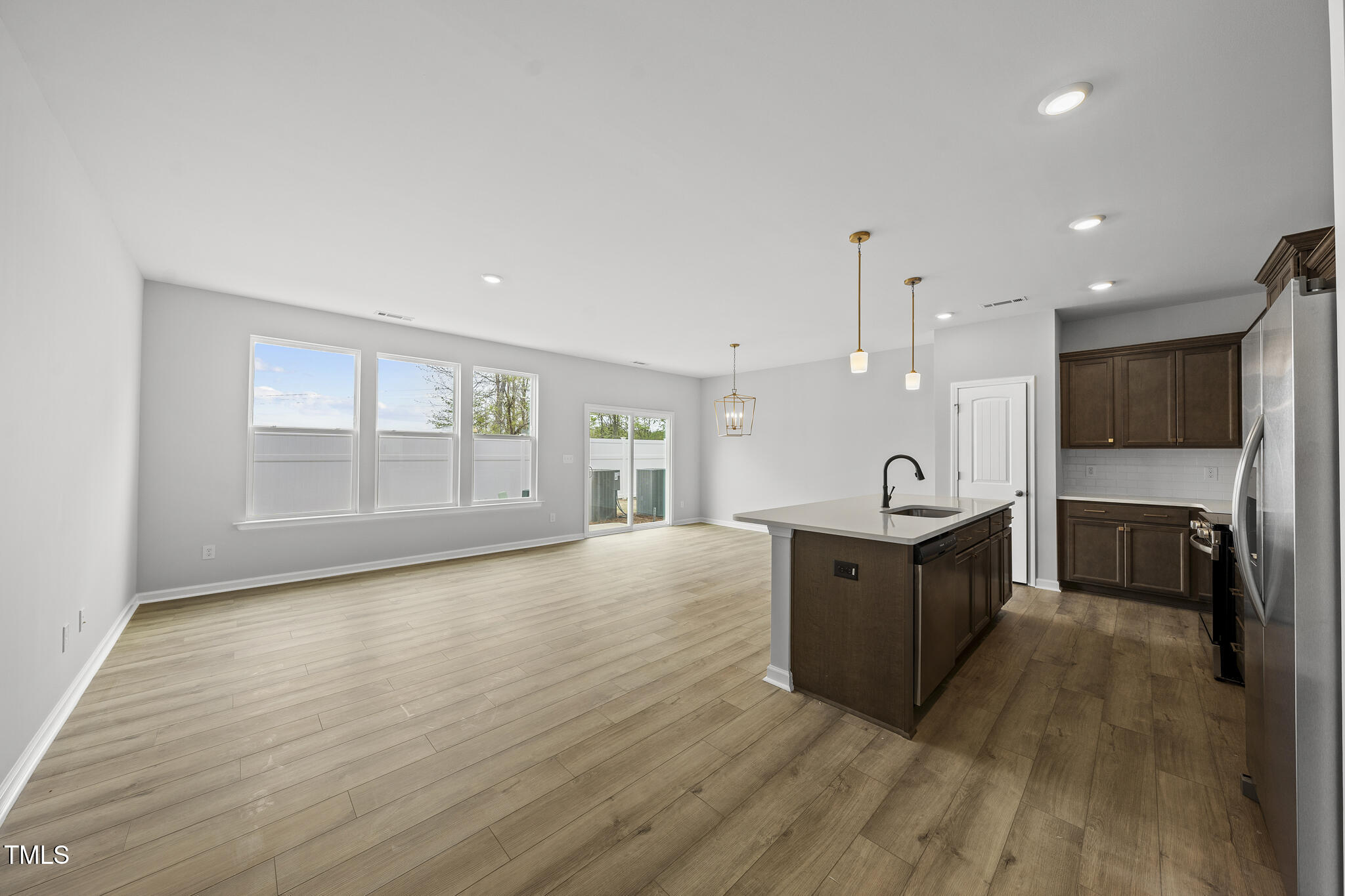 92 Ripple Way 315