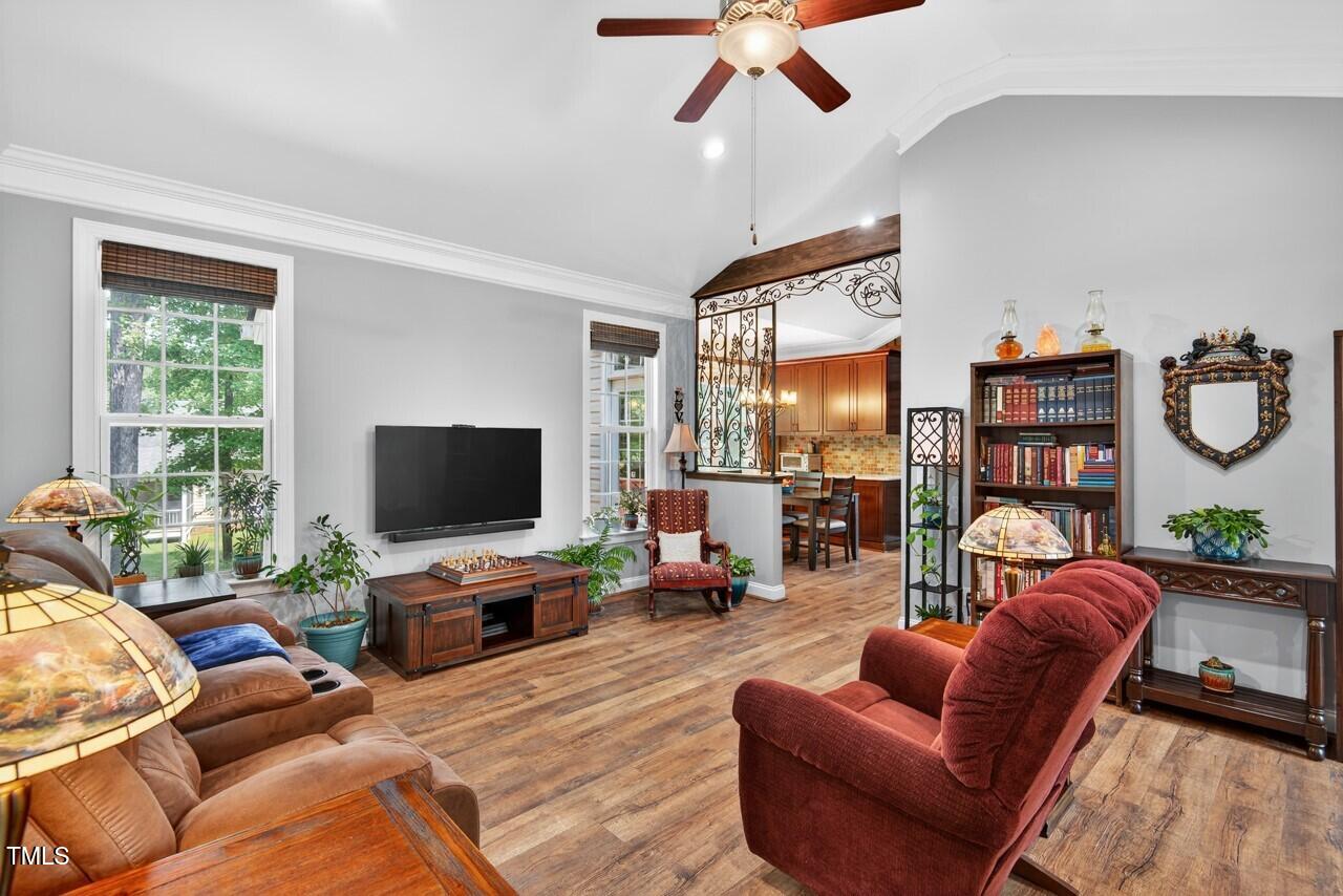 109 N Cinnebar Court