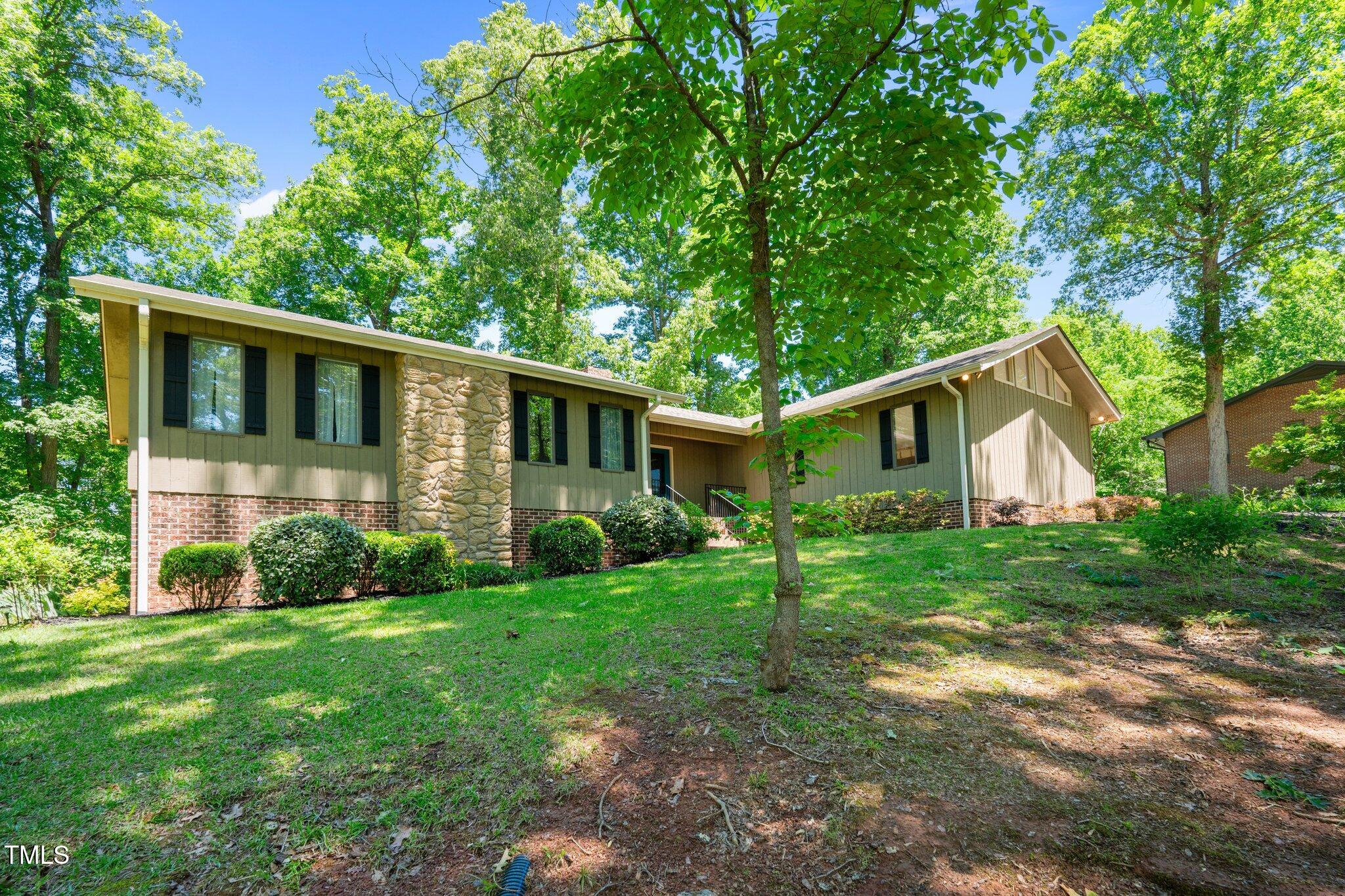 3216 Green Valley Drive