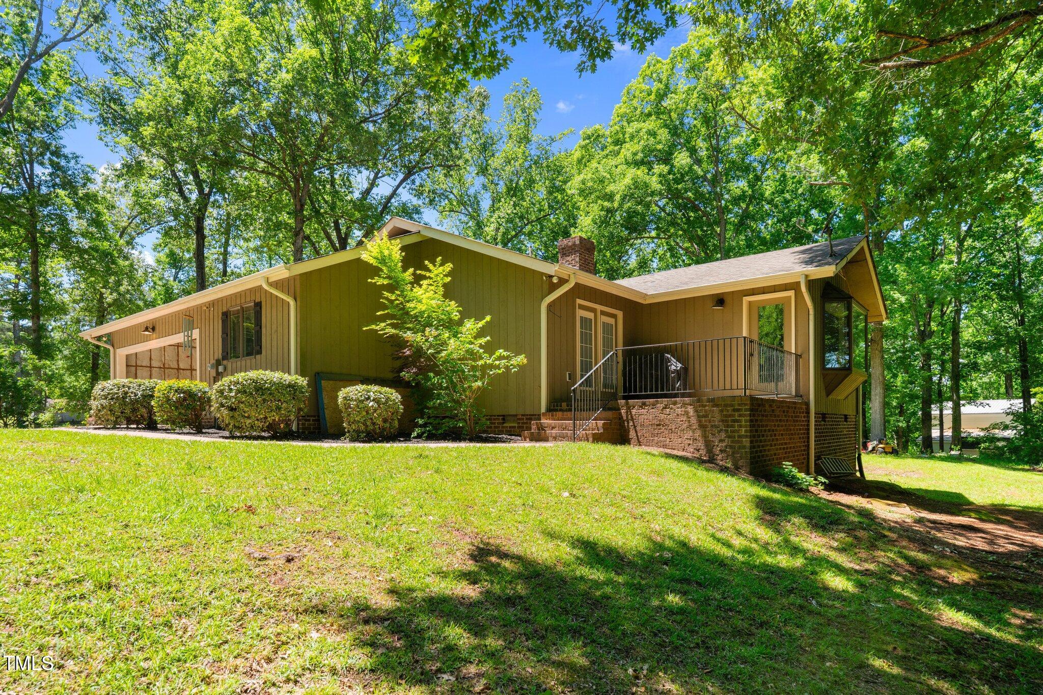 3216 Green Valley Drive