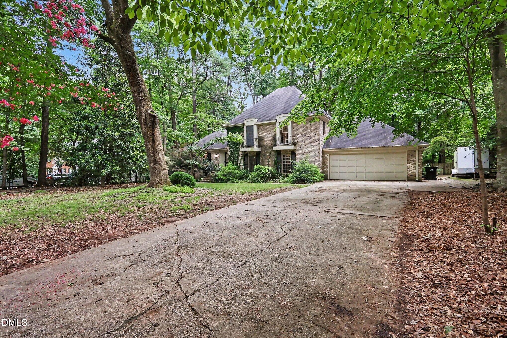 8804 N View Court