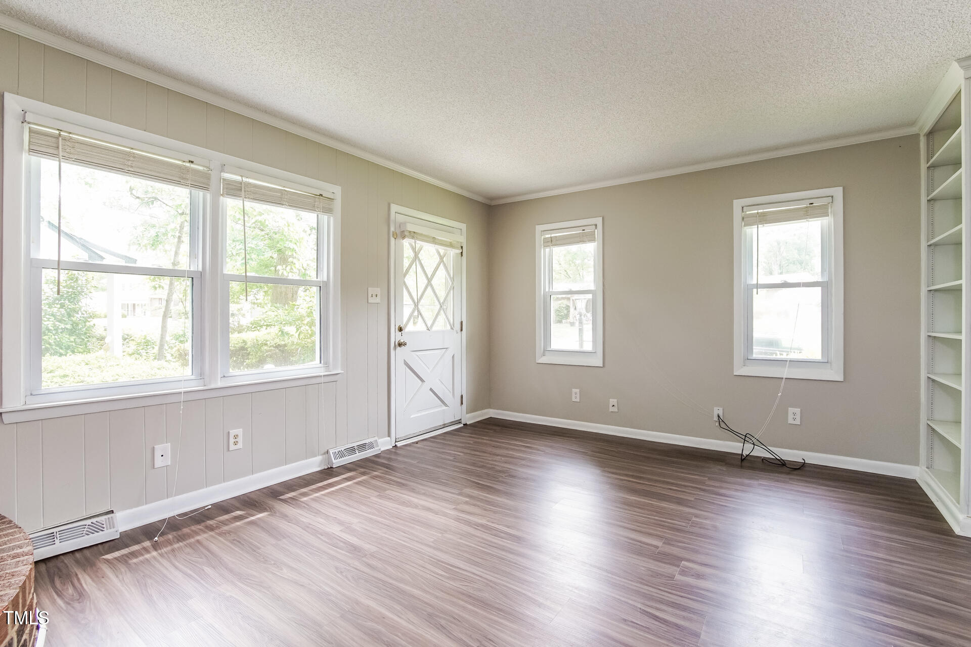 1405 Kenbrook Drive
