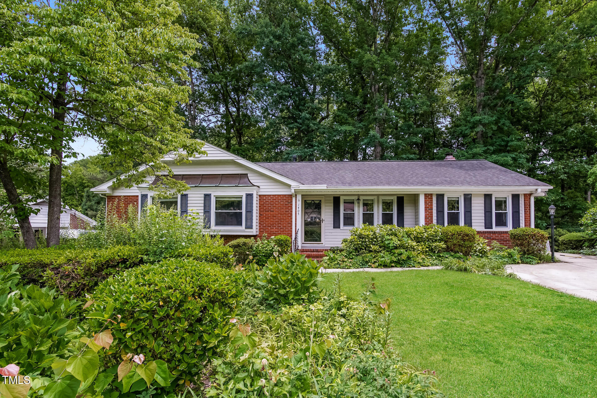 1405 Kenbrook Drive