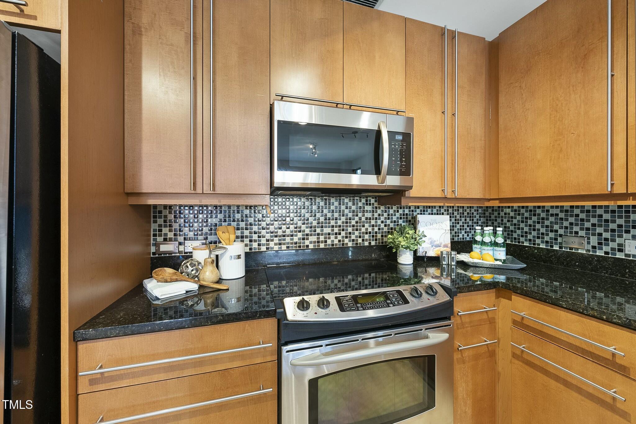 618 N Boylan Avenue 400