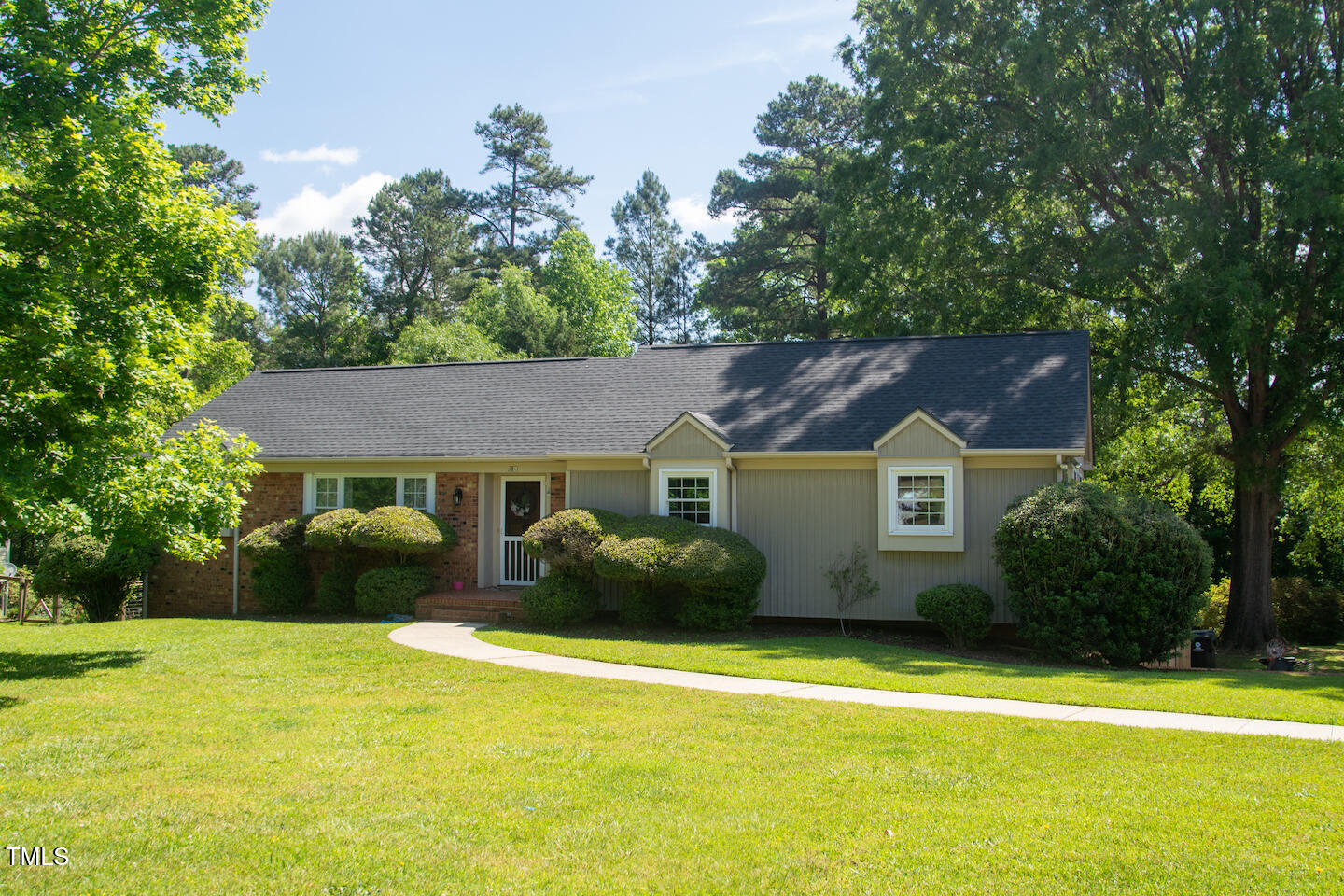 106 Chariot Drive