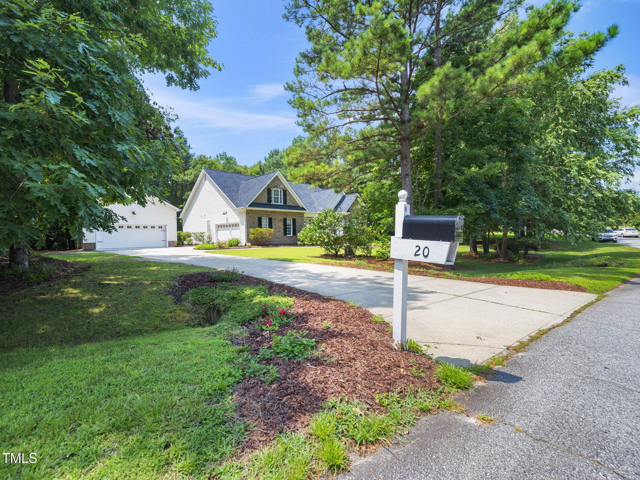 20 Little River Court