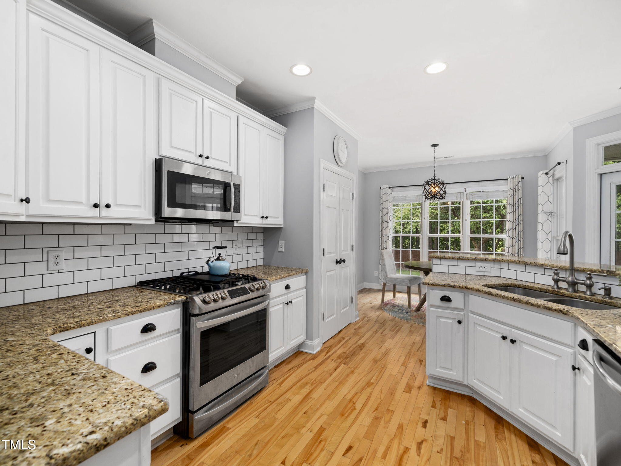 20 Little River Court