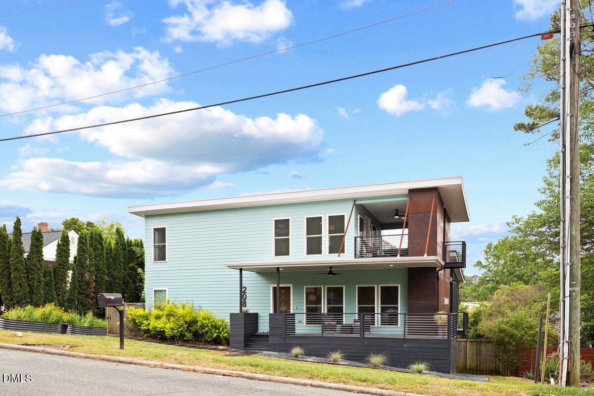 208 Baggett Avenue