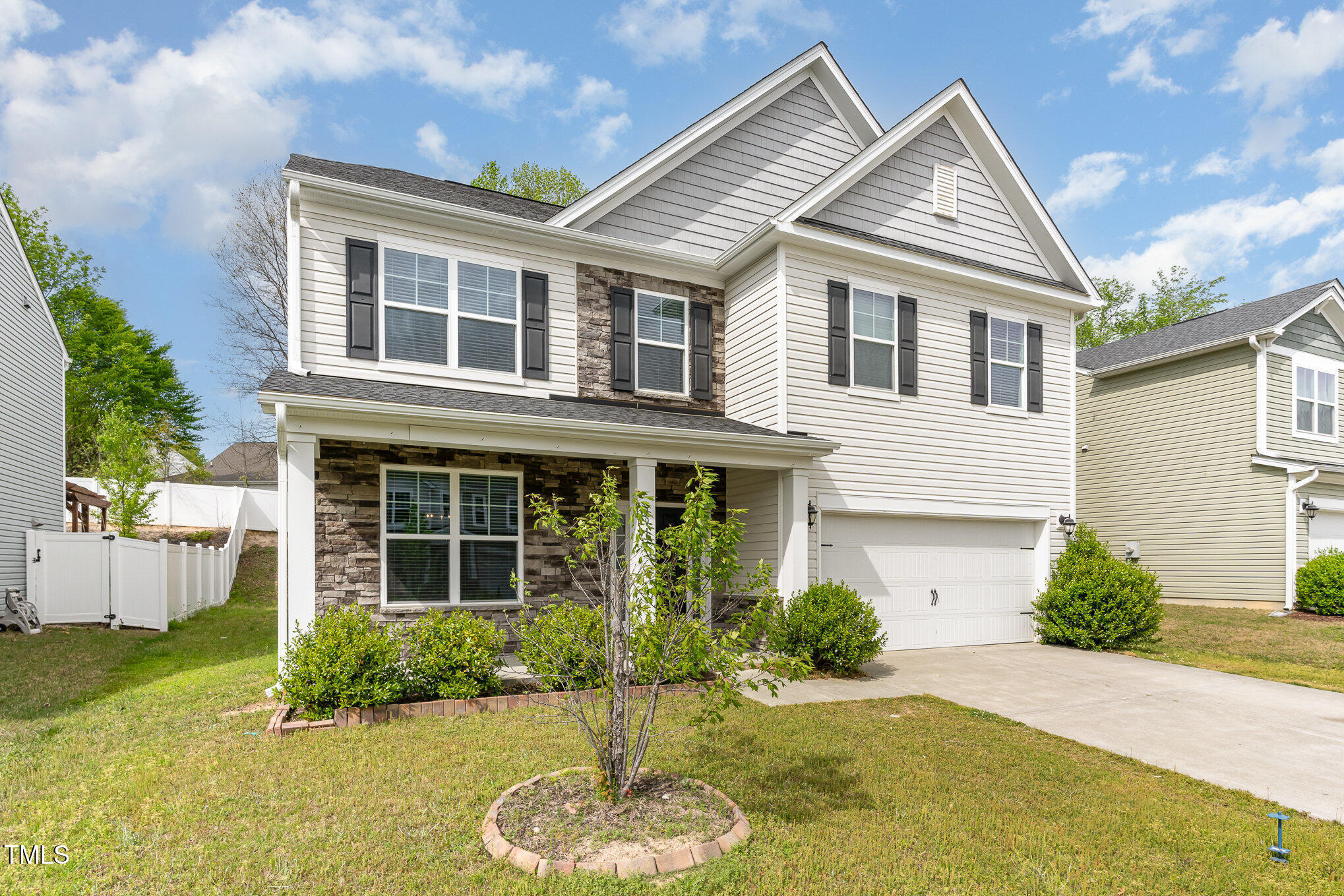 3917 White Kestrel Drive