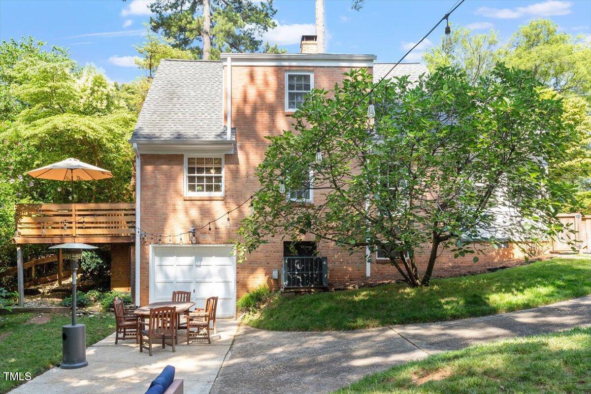 1100 Brooks Avenue