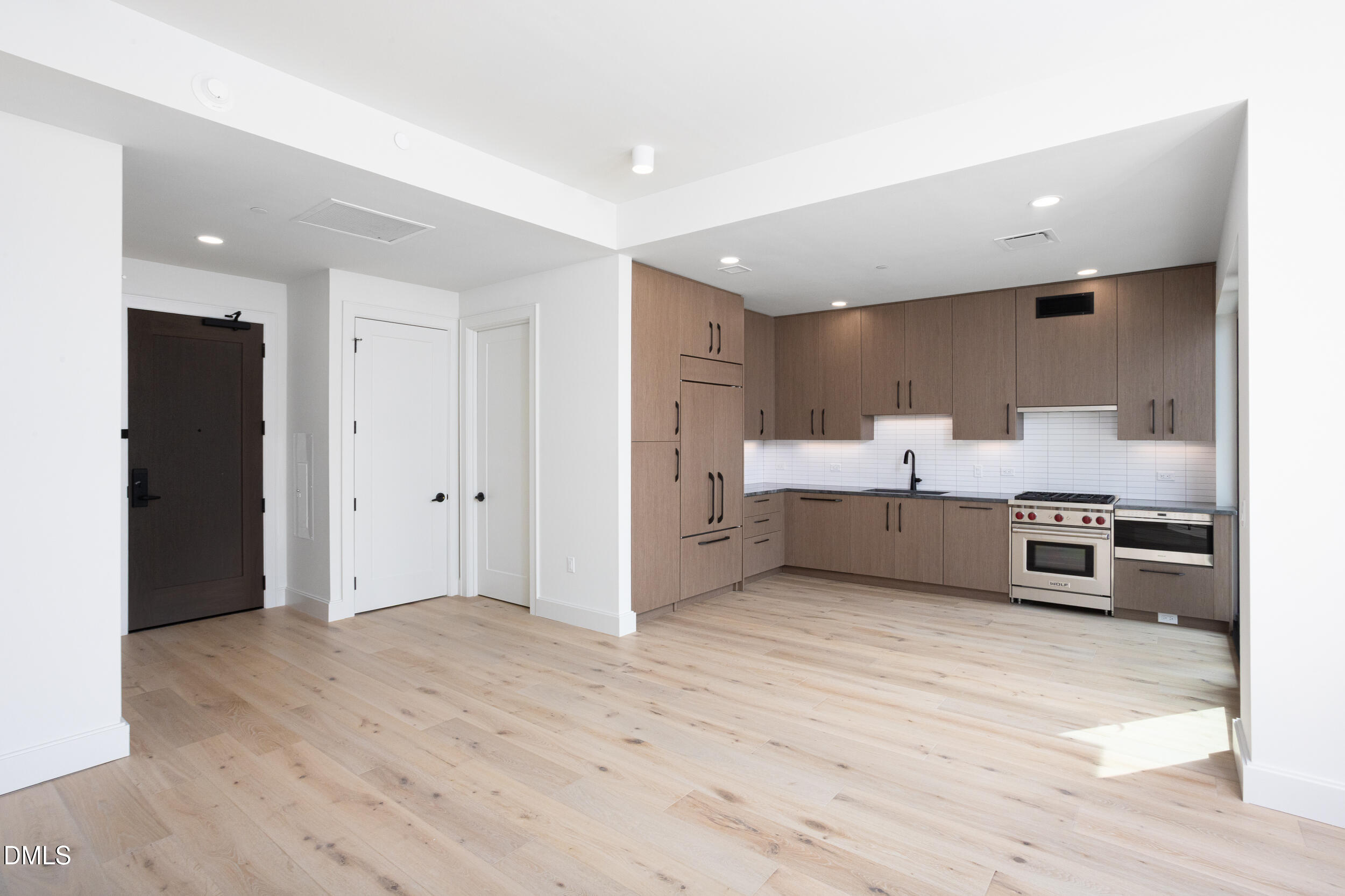 115 W Morris Street 2007