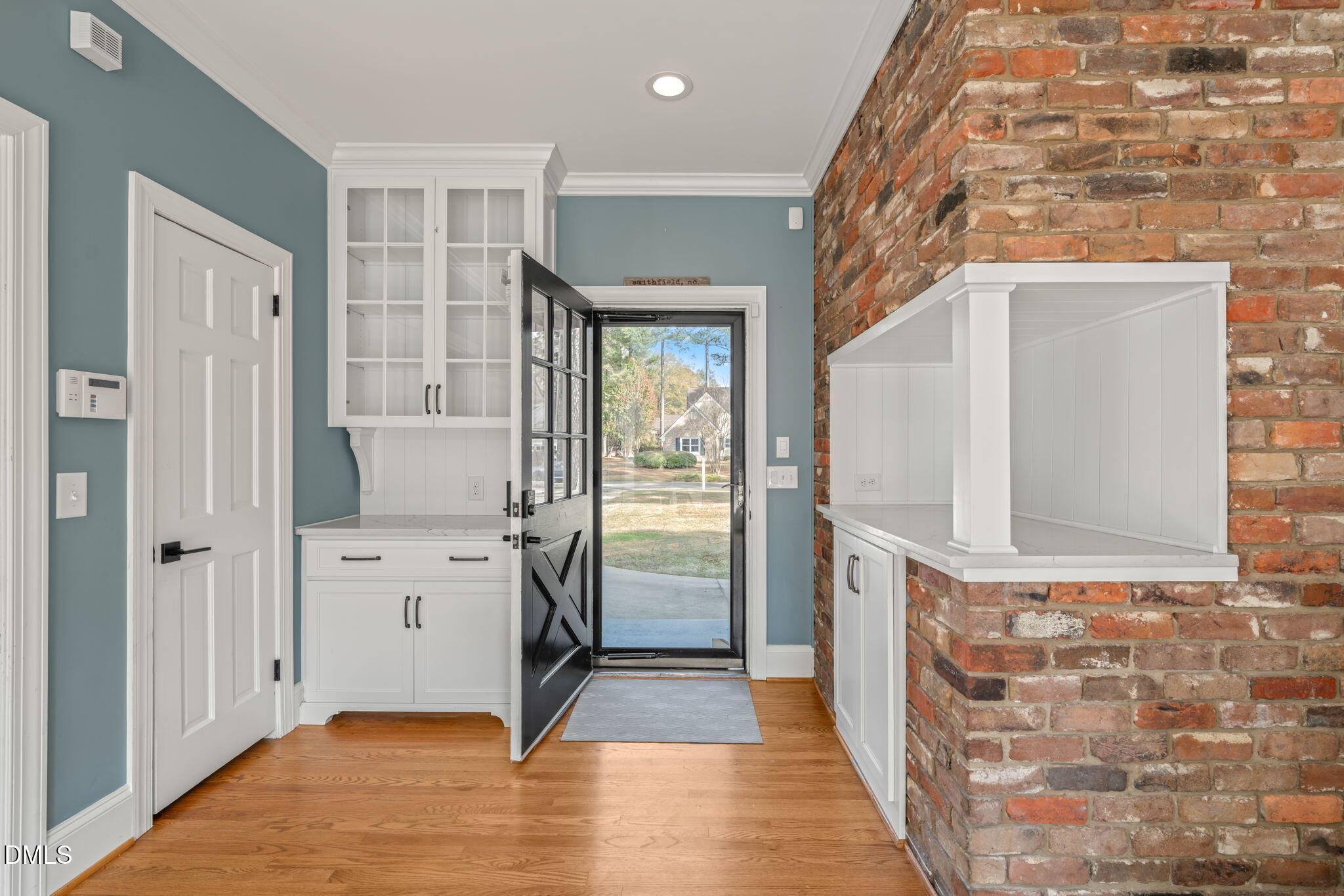 213 W Stevens Street