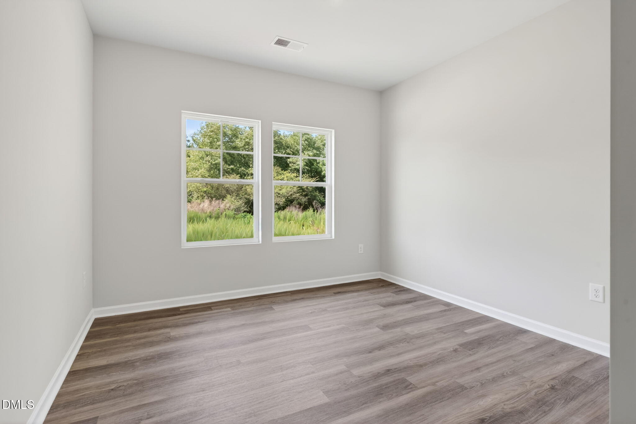 48 Iris Glen Ct