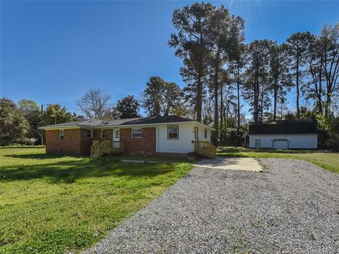 439 McNatt Street Maxton NC 28364