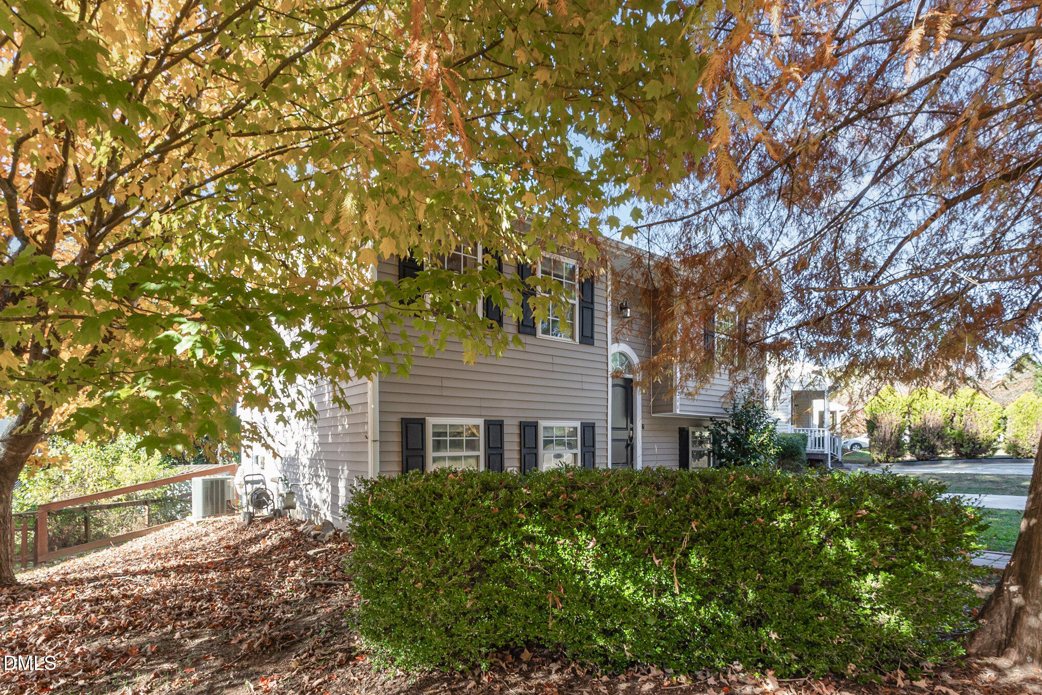 2211 Springhill Avenue