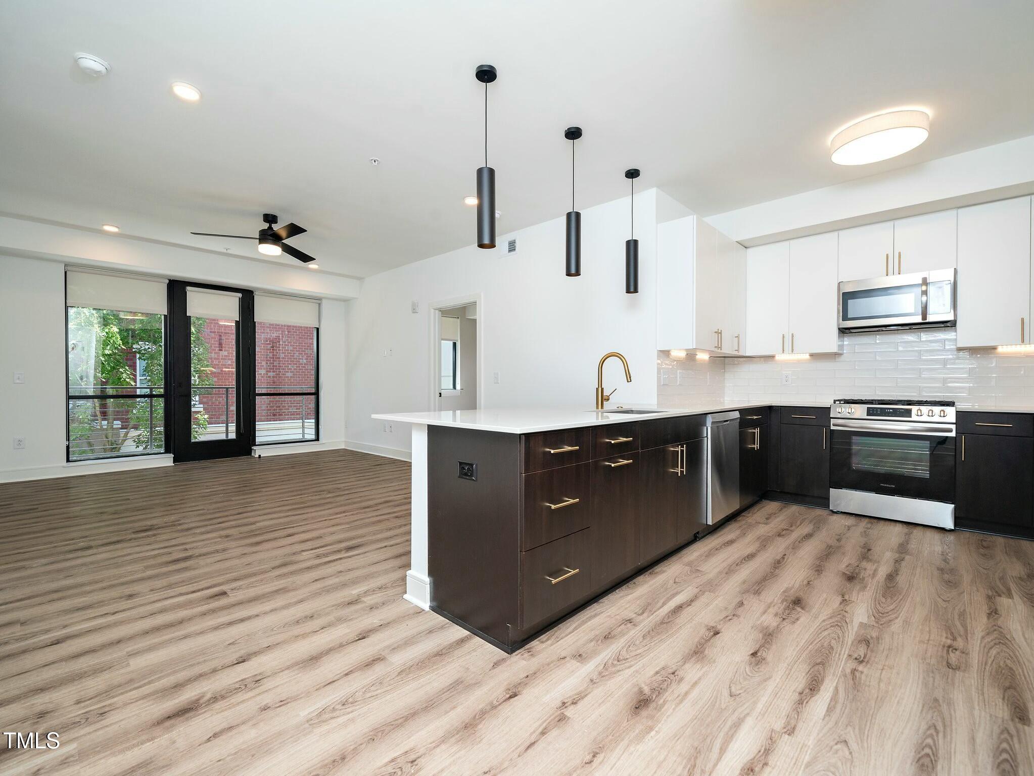 615 W Peace Street 304