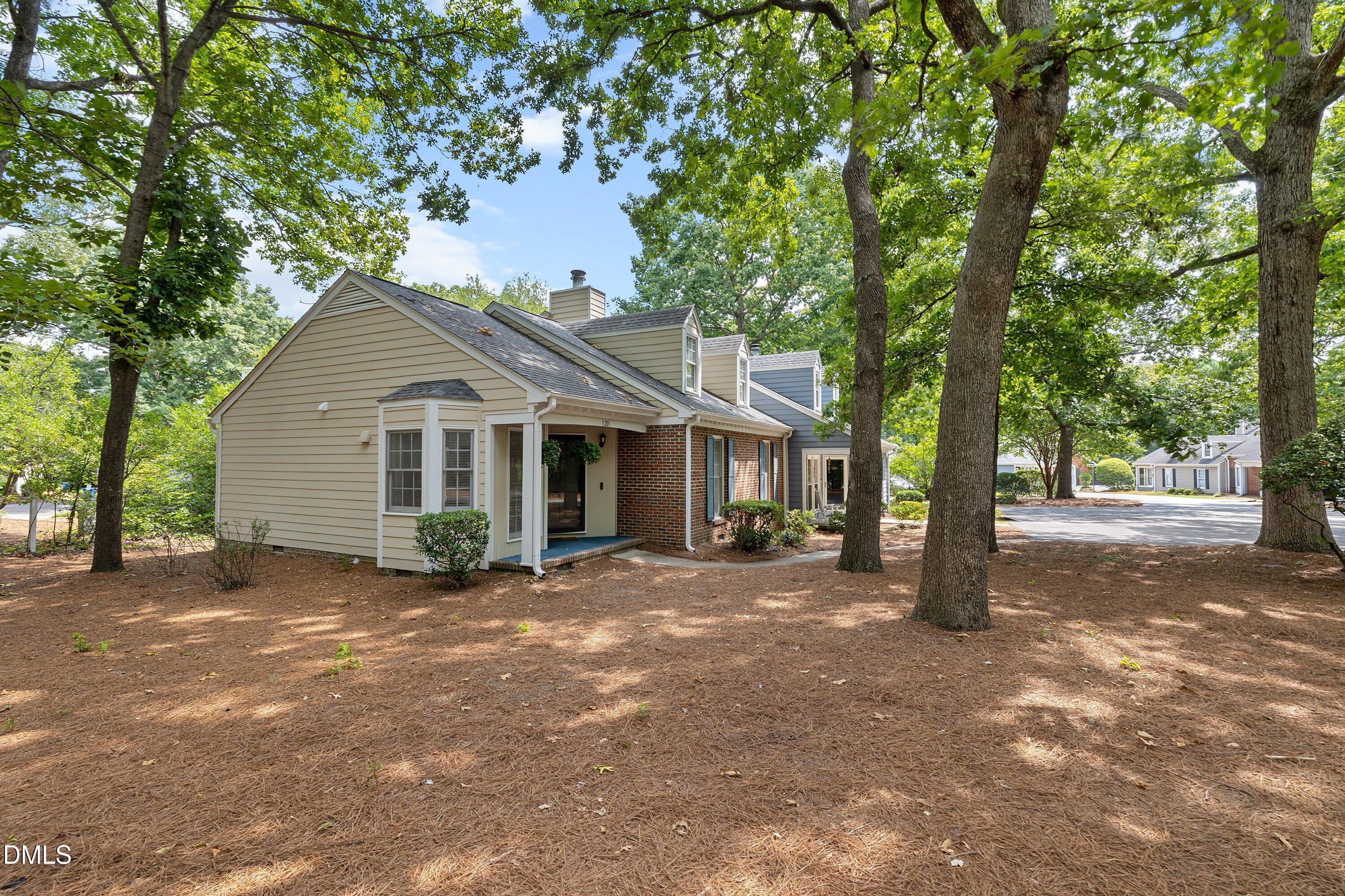 1201 Deptford Court