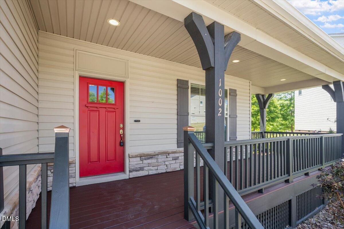 1002 Emerald Court