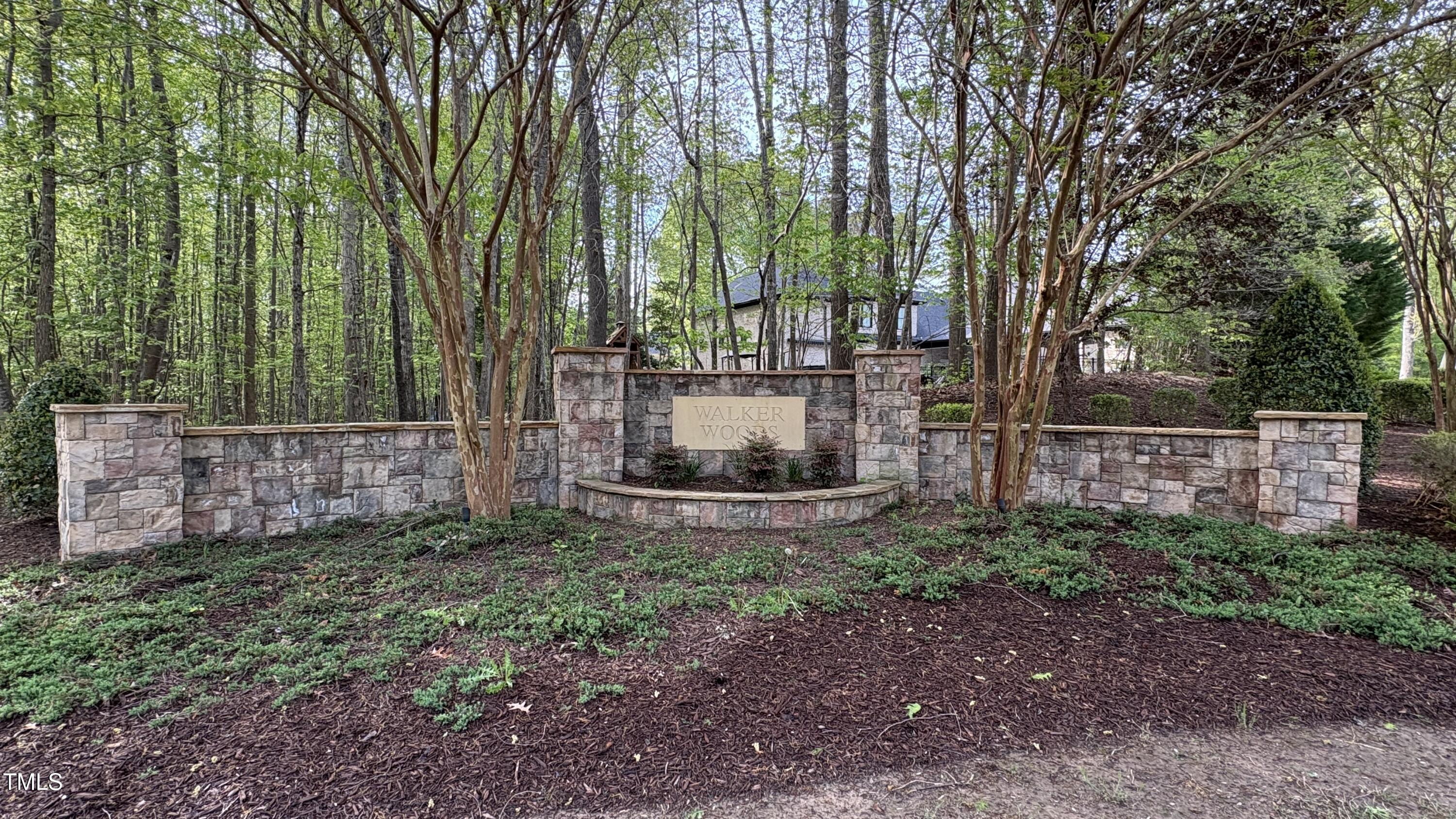 572 W Walker Woods Lane