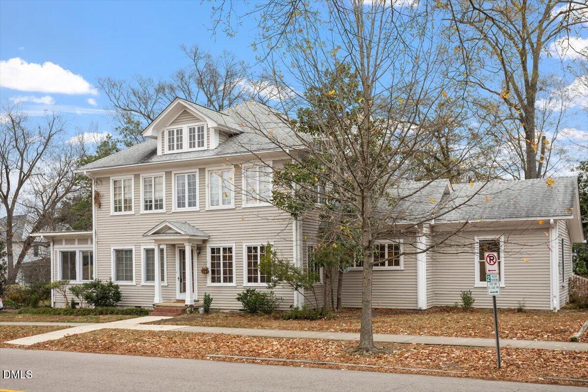 208 N Buchanan Boulevard 4