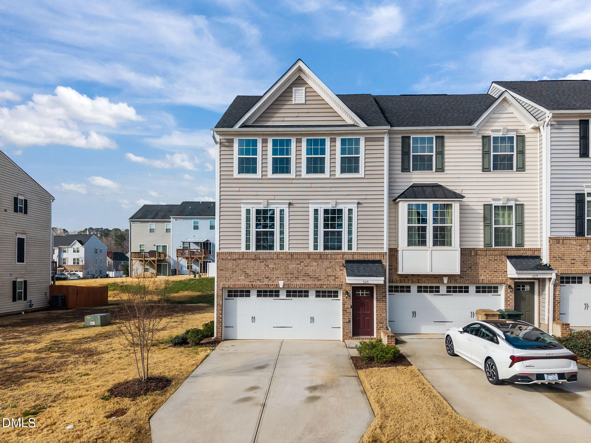 325 Amber Acorn Avenue