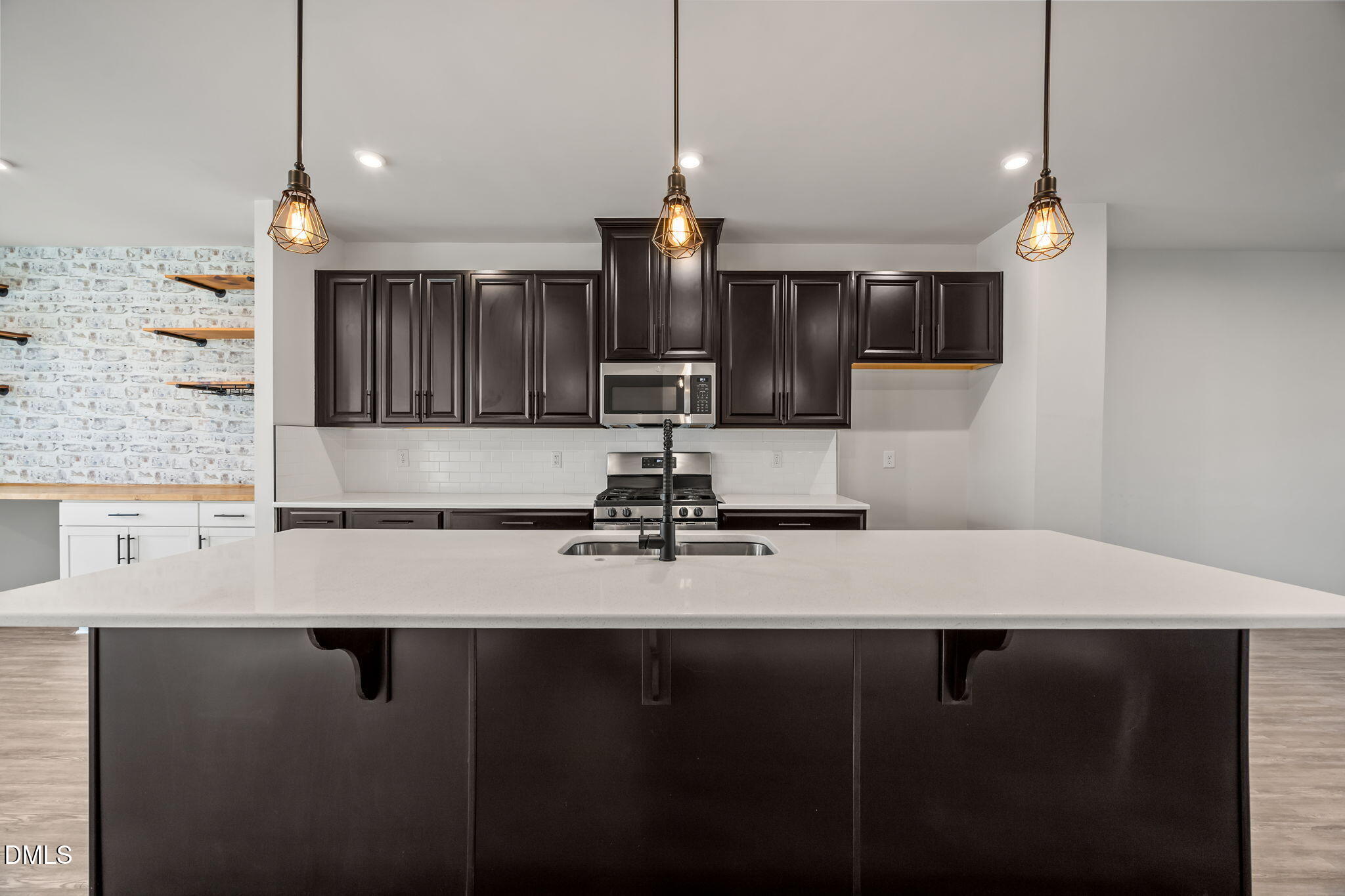 325 Amber Acorn Avenue