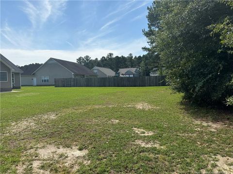 A home in Raeford