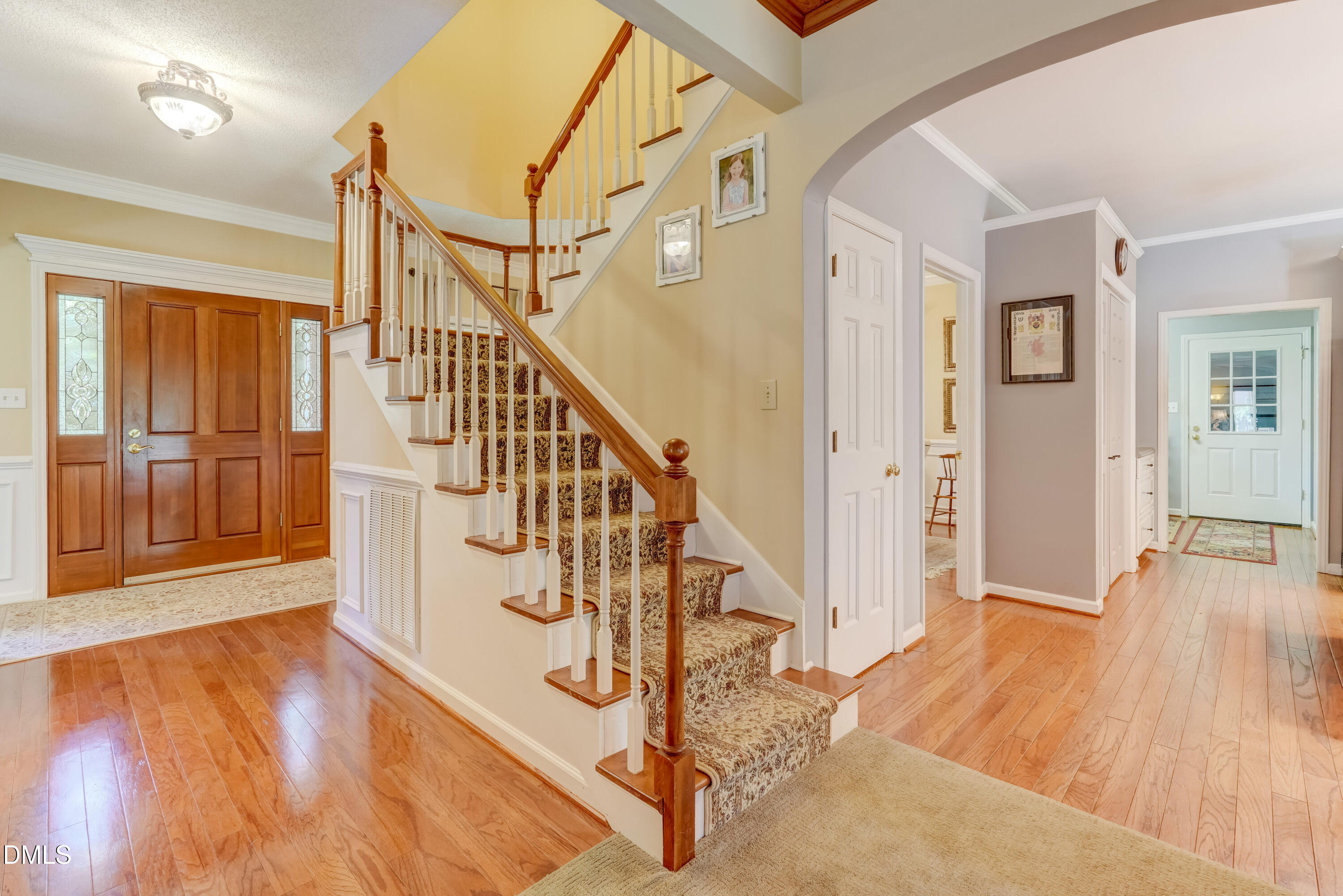 5736 Laurel Ridge Dr