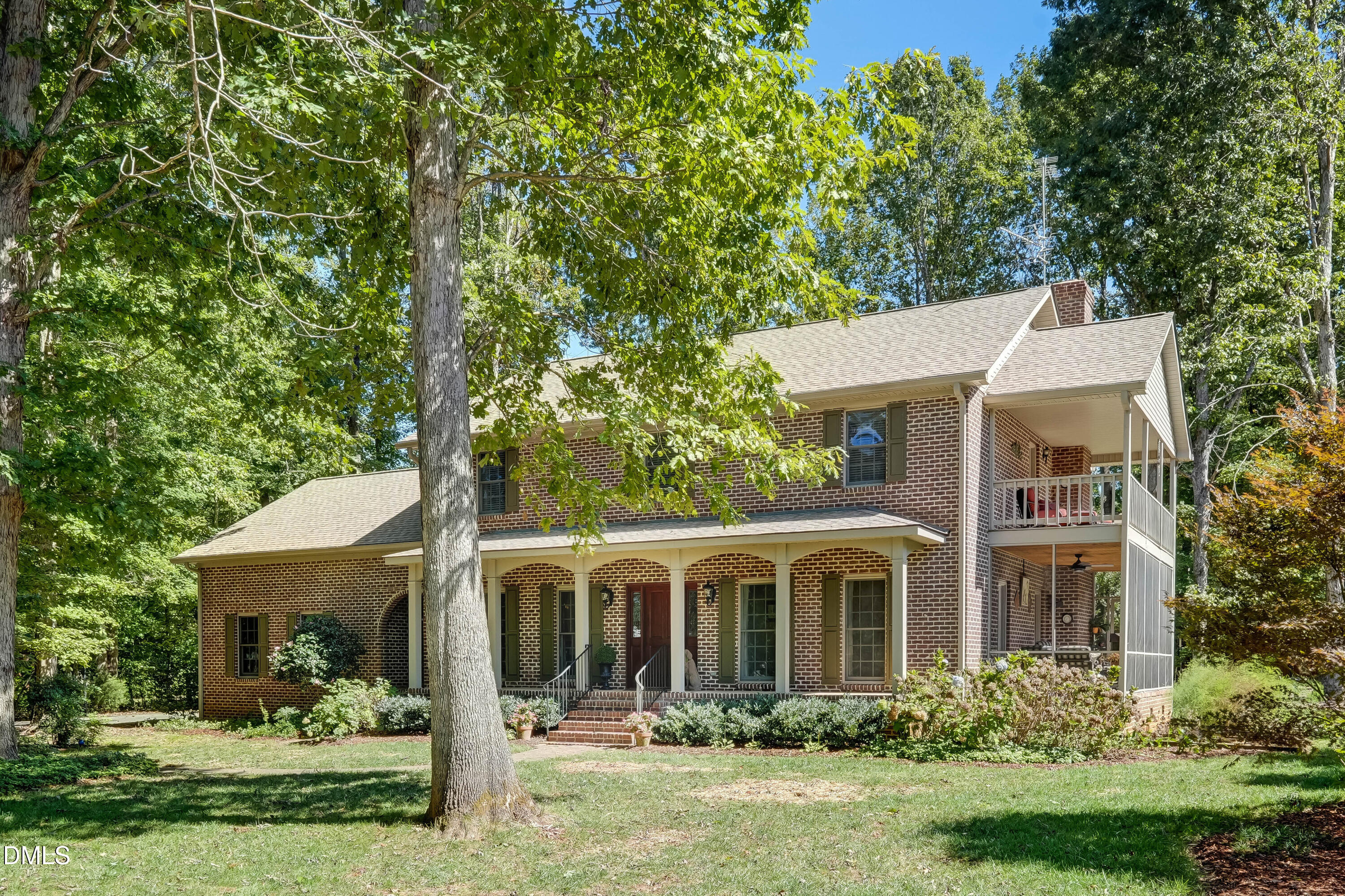 5736 Laurel Ridge Dr