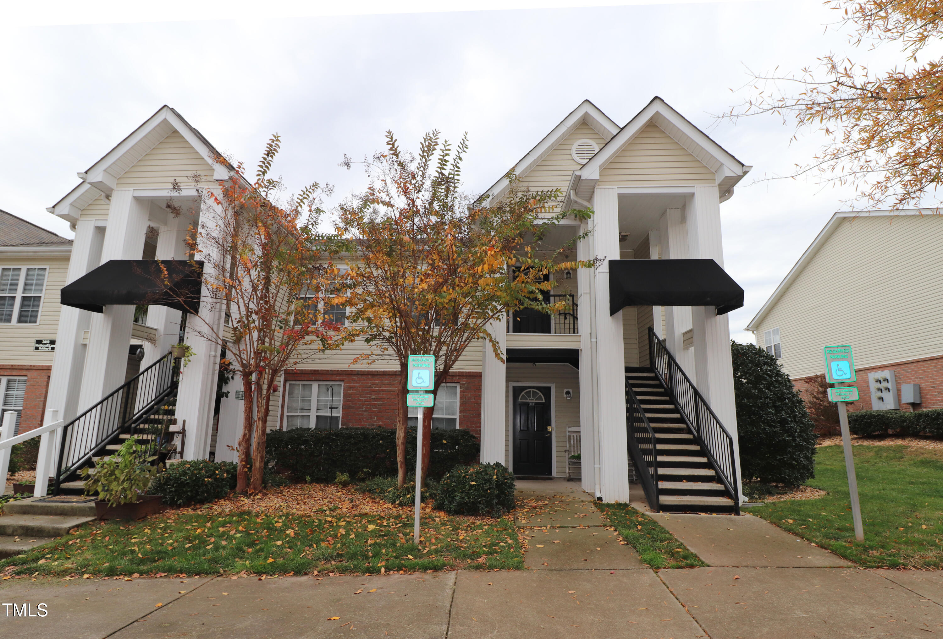 2410 Huntscroft Lane 203