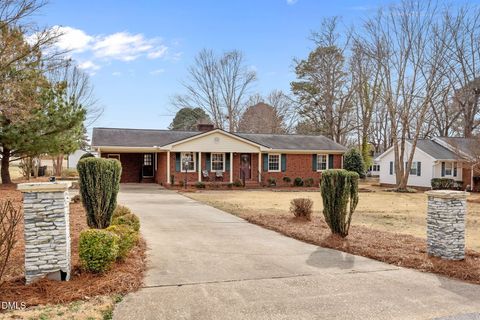 41 Woodcroft Drive Angier NC 27501
