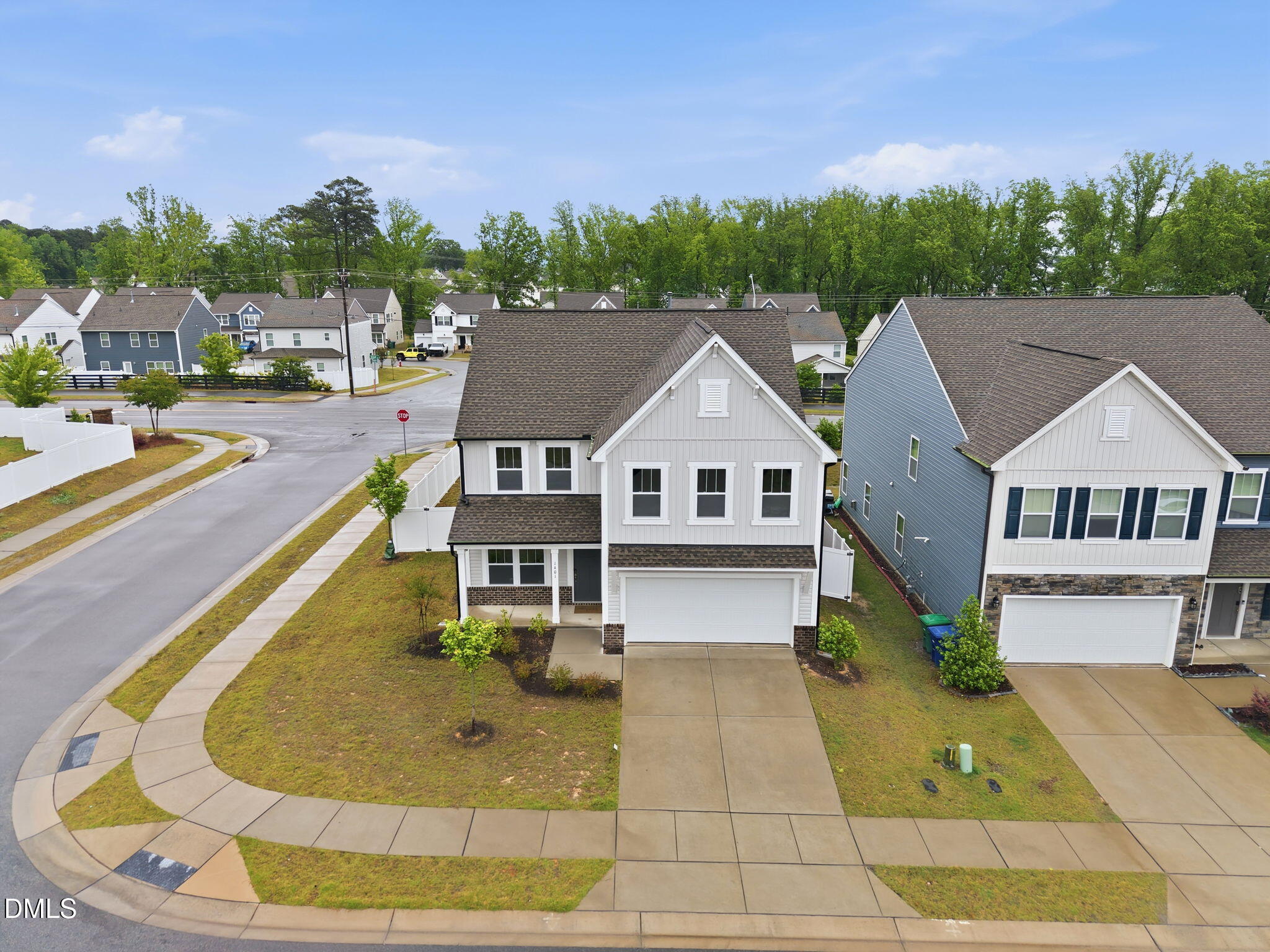 1401 Addison Lake Street