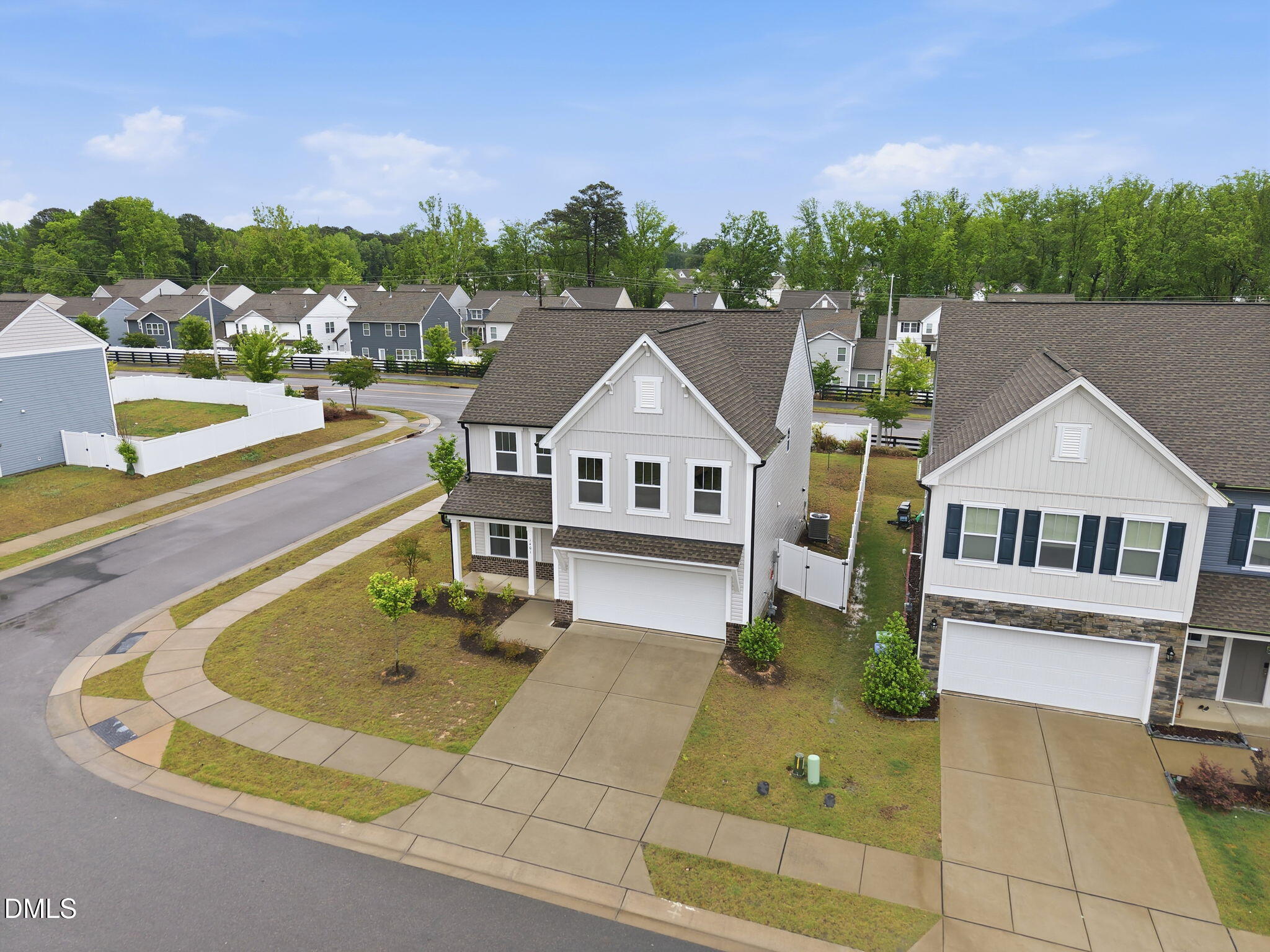 1401 Addison Lake Street