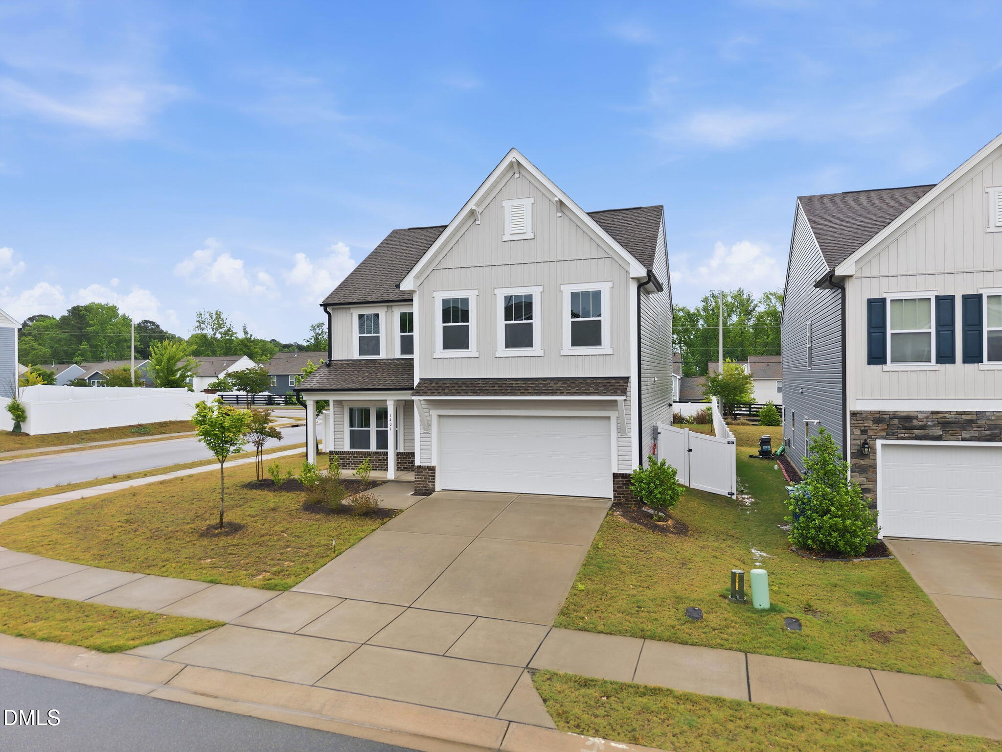 1401 Addison Lake Street