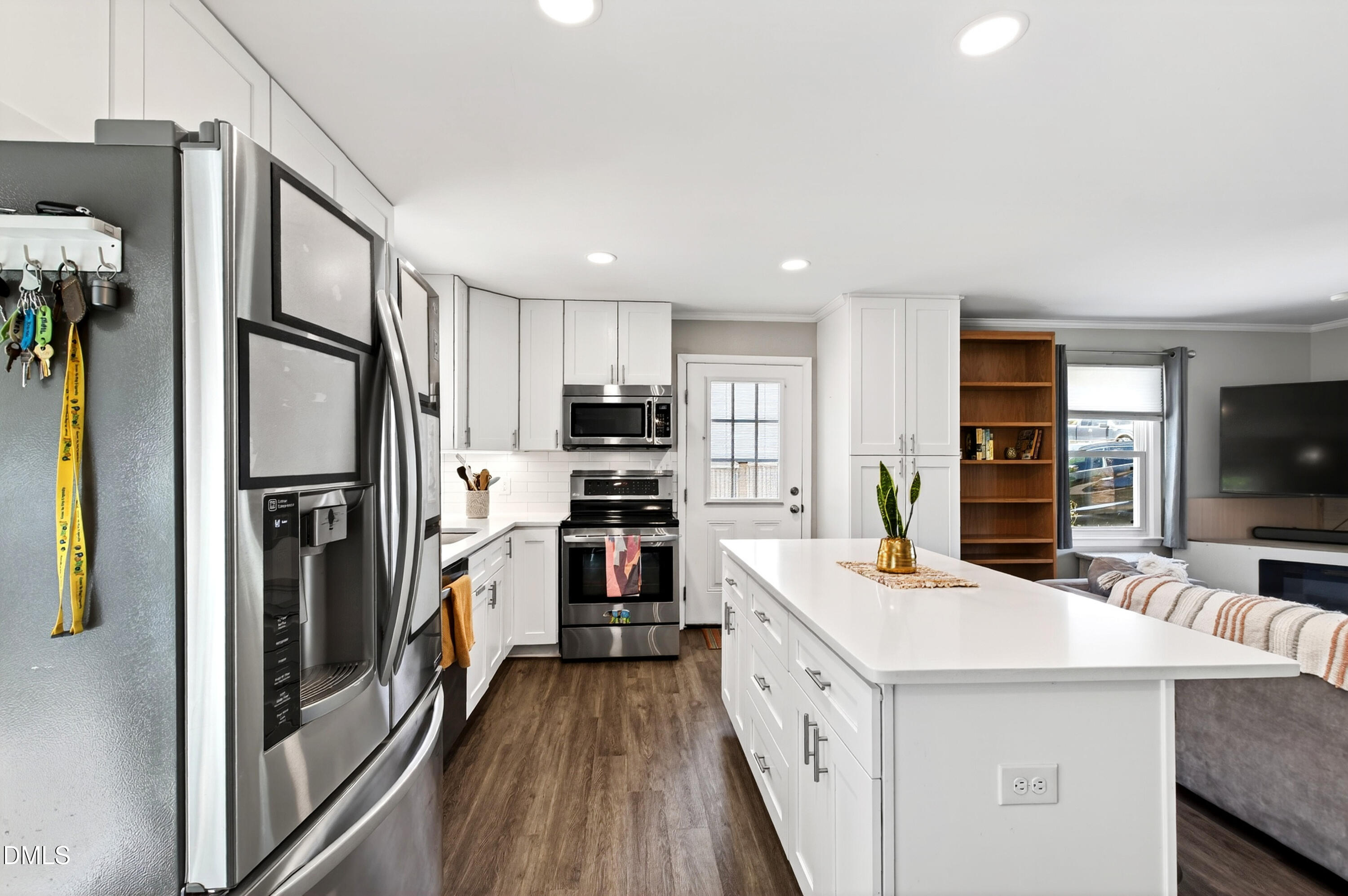 1408 N King Charles Road