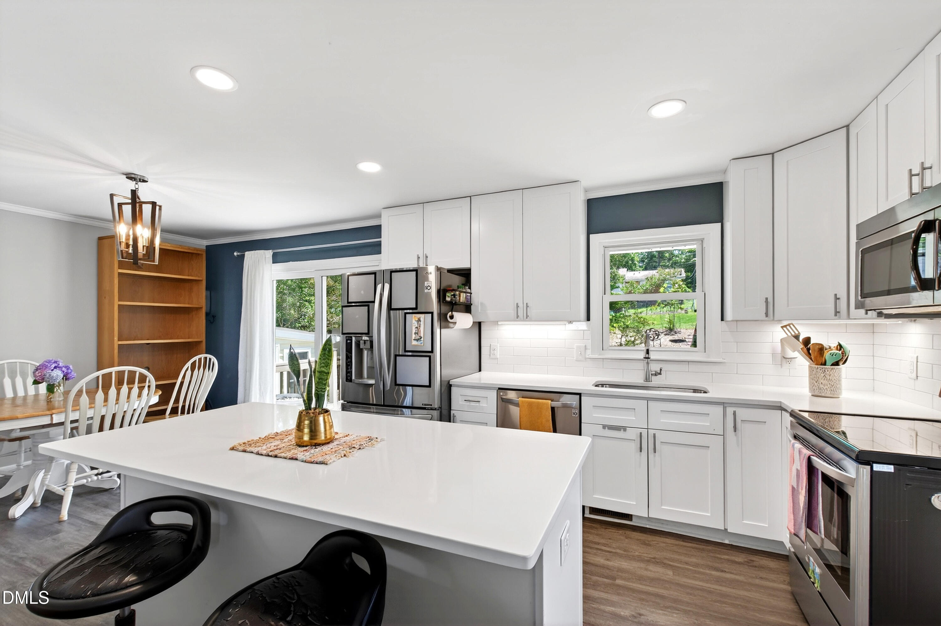 1408 N King Charles Road