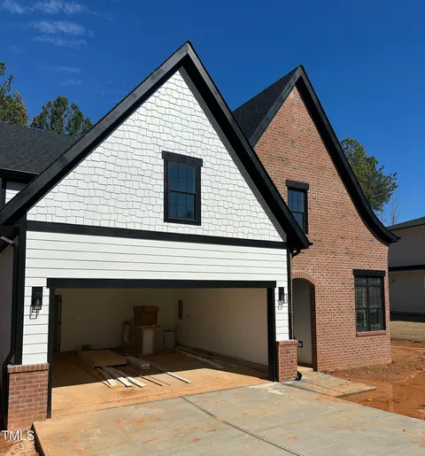 MLS: 10082743