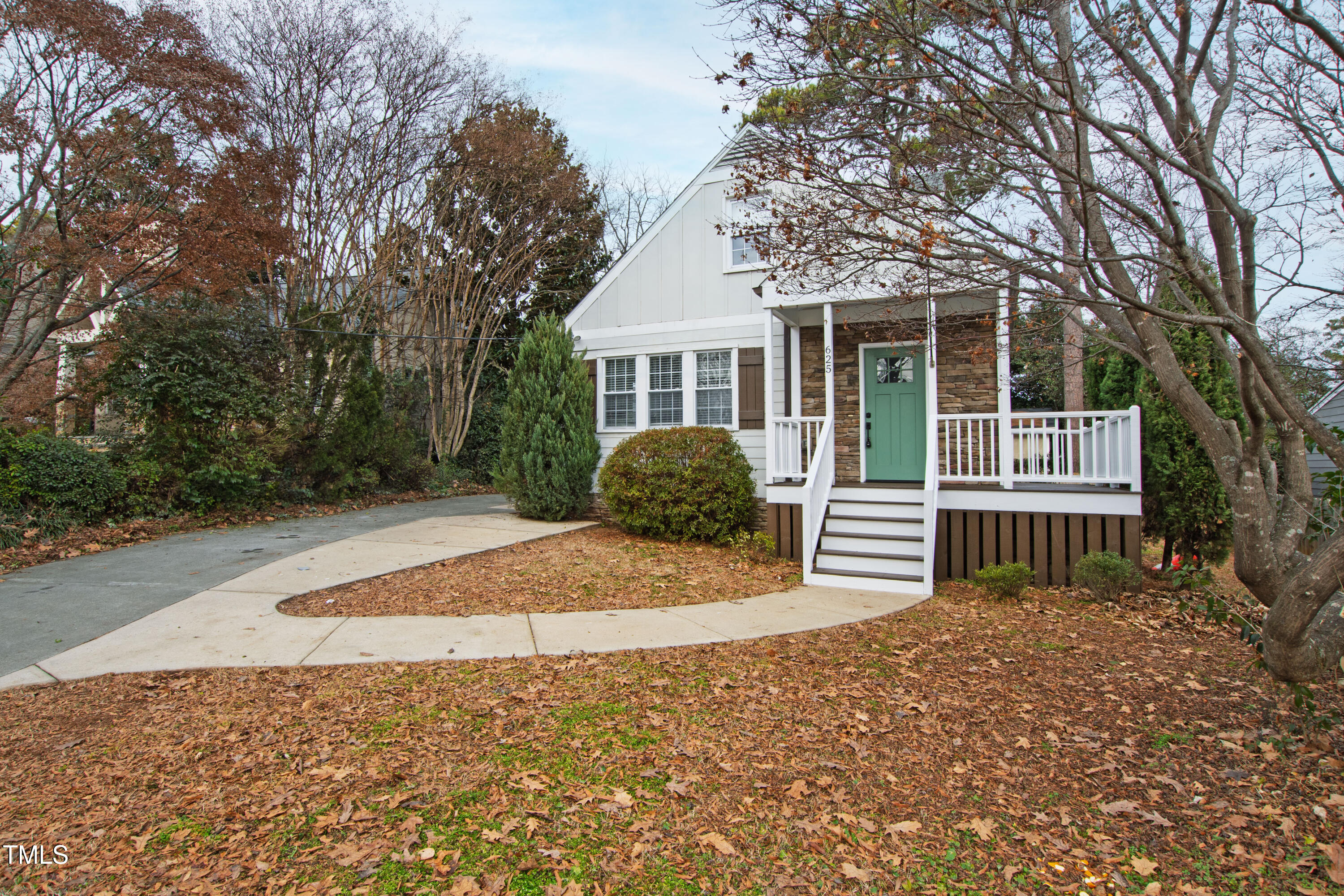 625 New Road Road