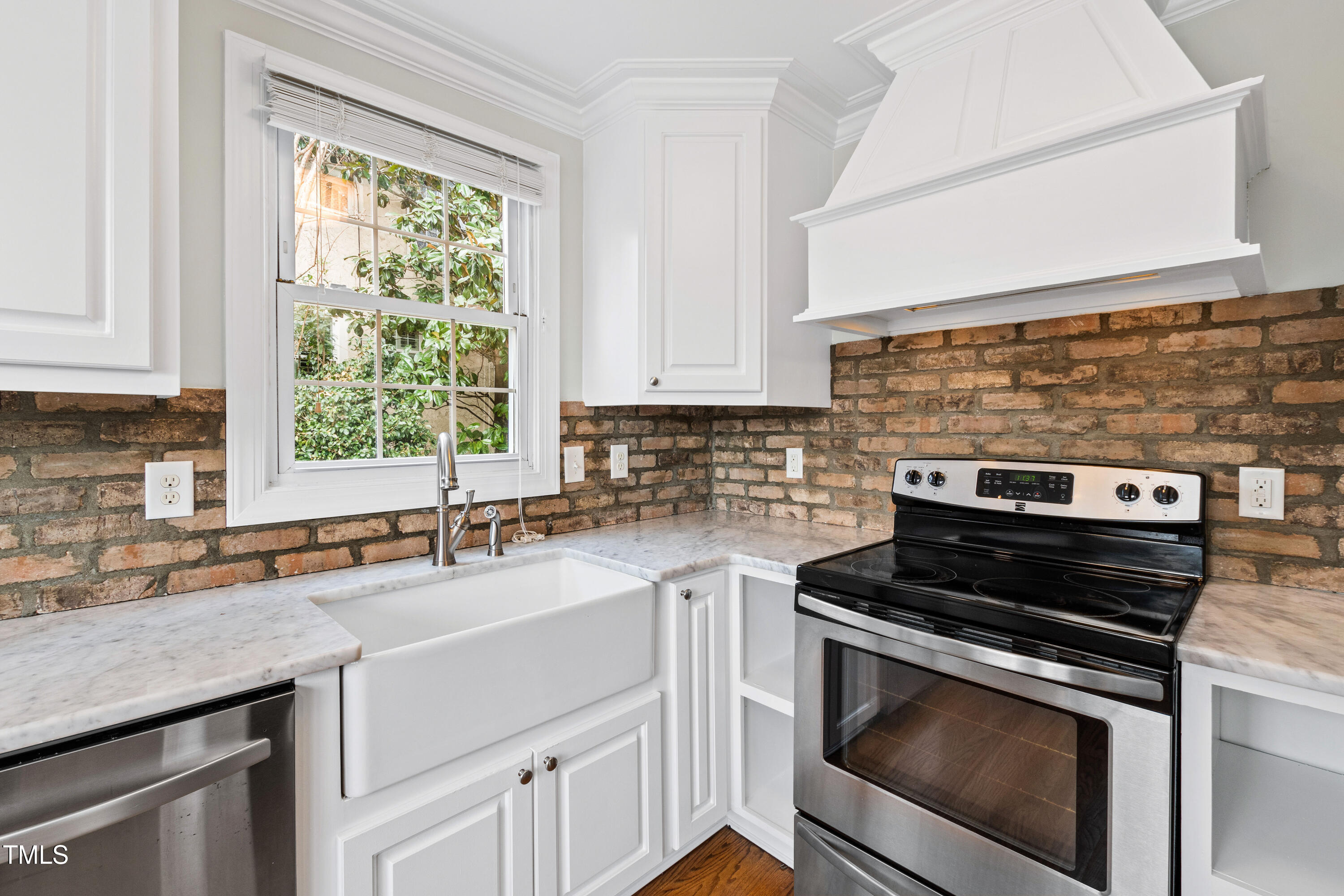 Raleigh, North Carolina 27608, United States, 2 Bedrooms Bedrooms, ,2 BathroomsBathrooms,Residential,Active,157832