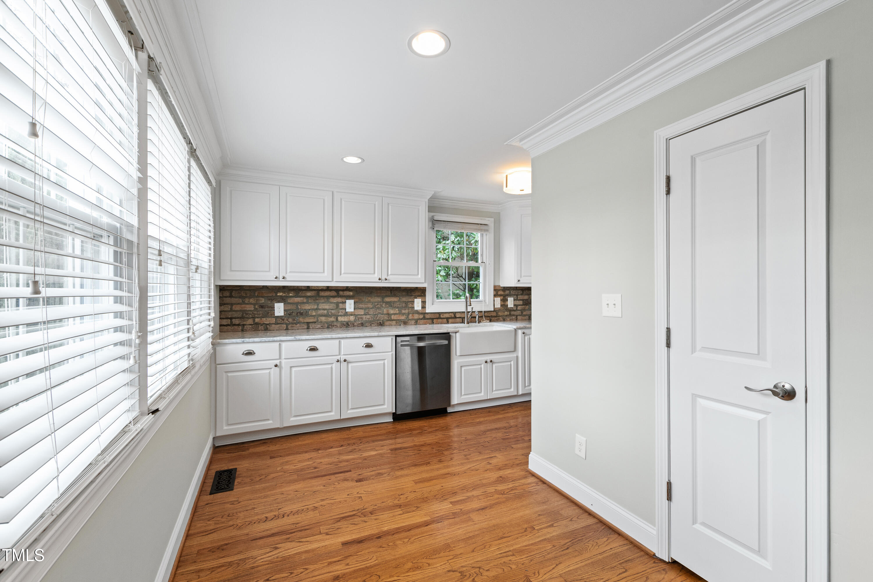 Raleigh, North Carolina 27608, United States, 2 Bedrooms Bedrooms, ,2 BathroomsBathrooms,Residential,Active,157832