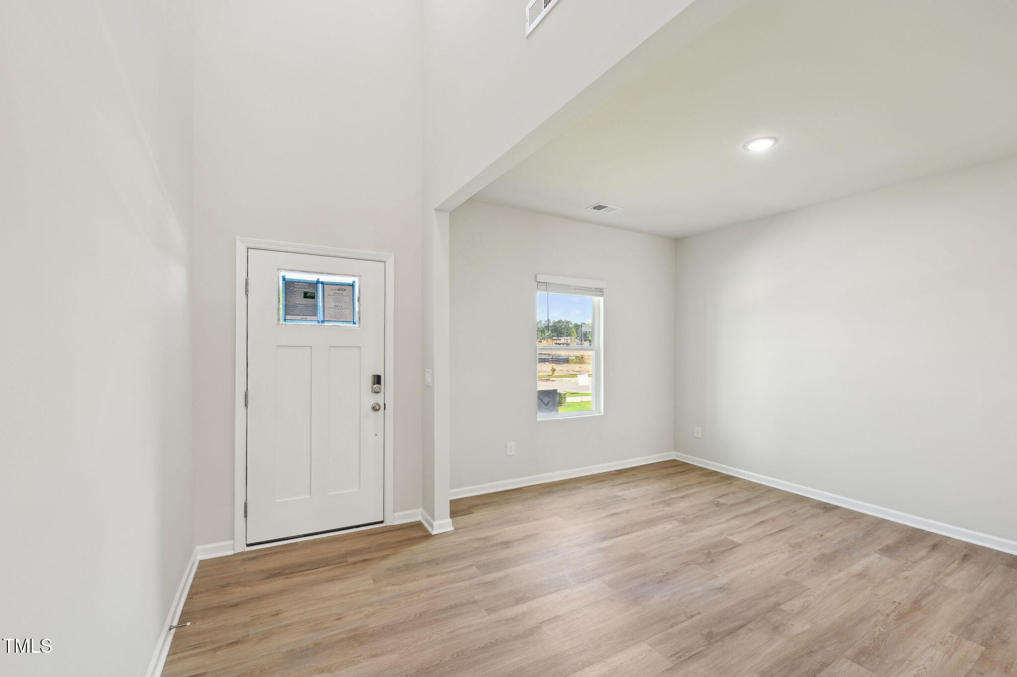 1208 Whitespire Way