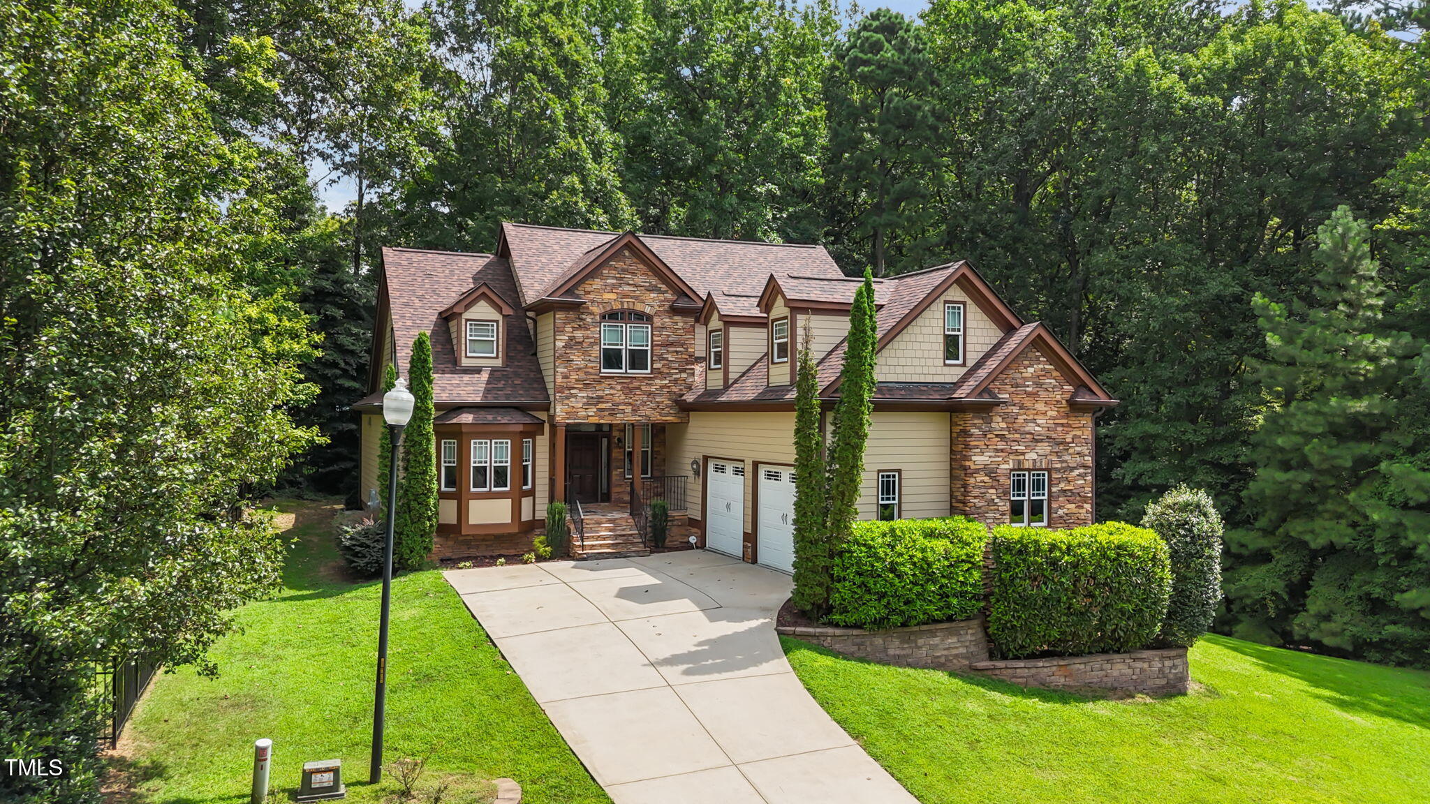 2305 Berteau Drive
