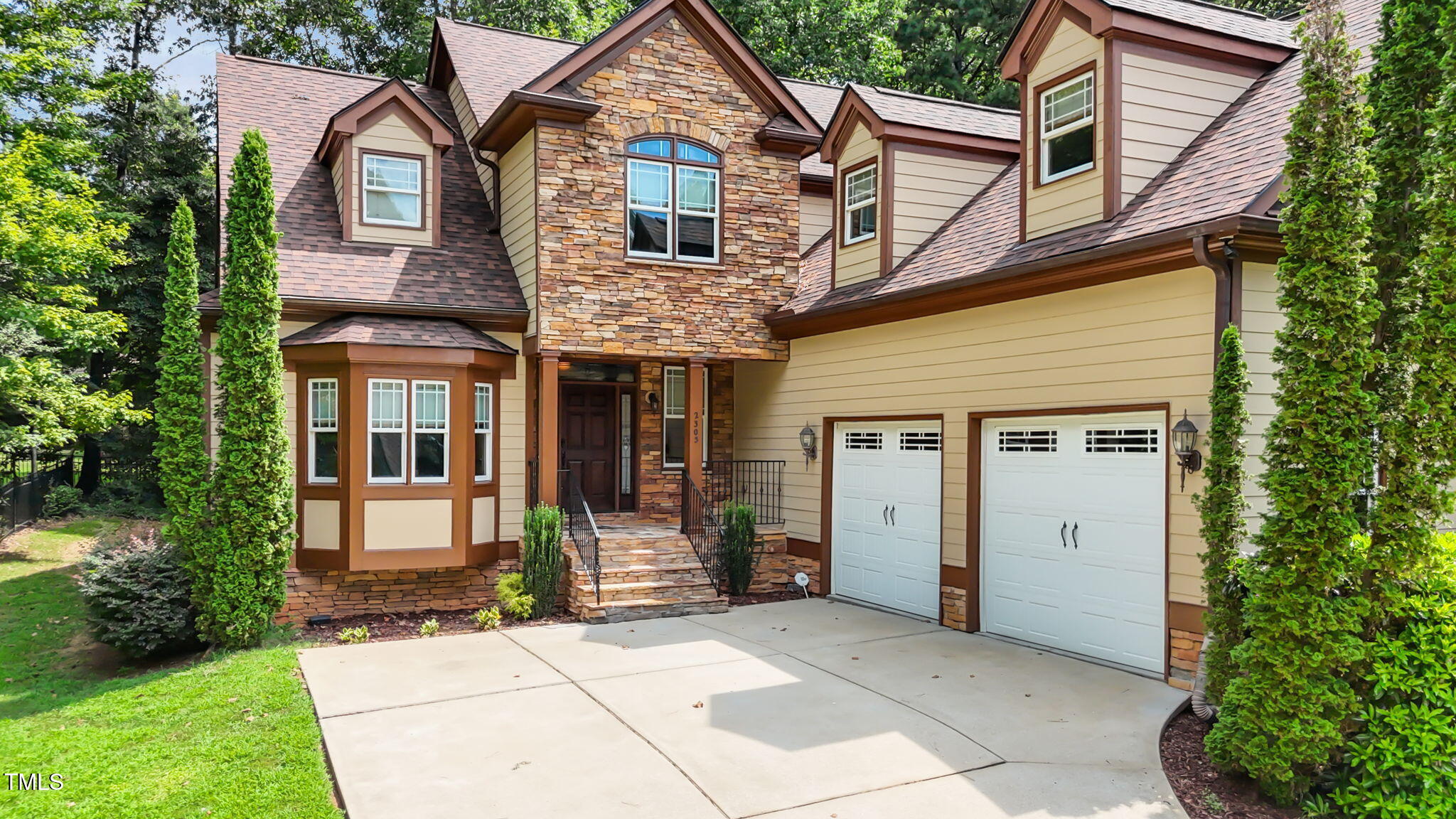 2305 Berteau Drive