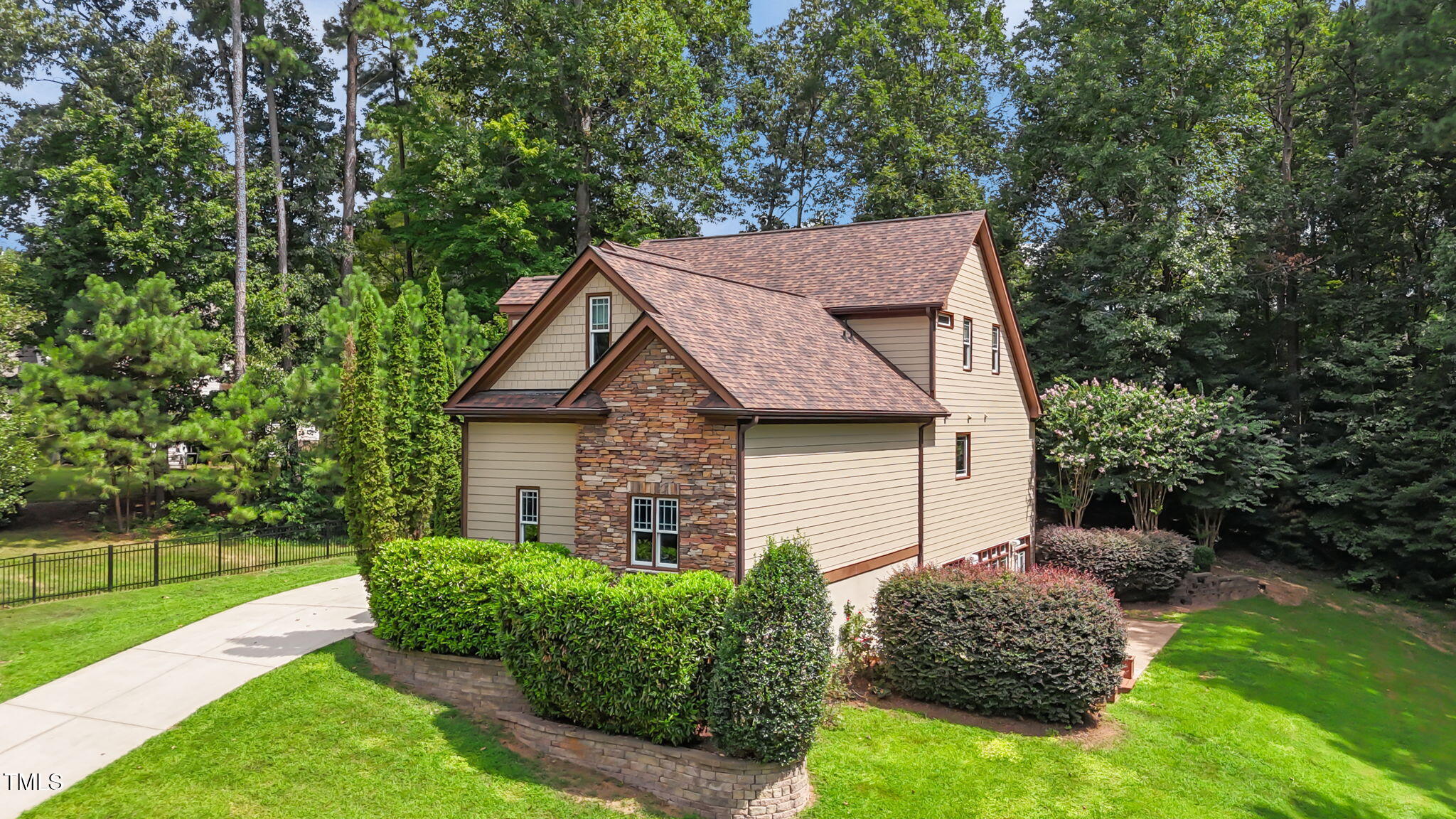 2305 Berteau Drive