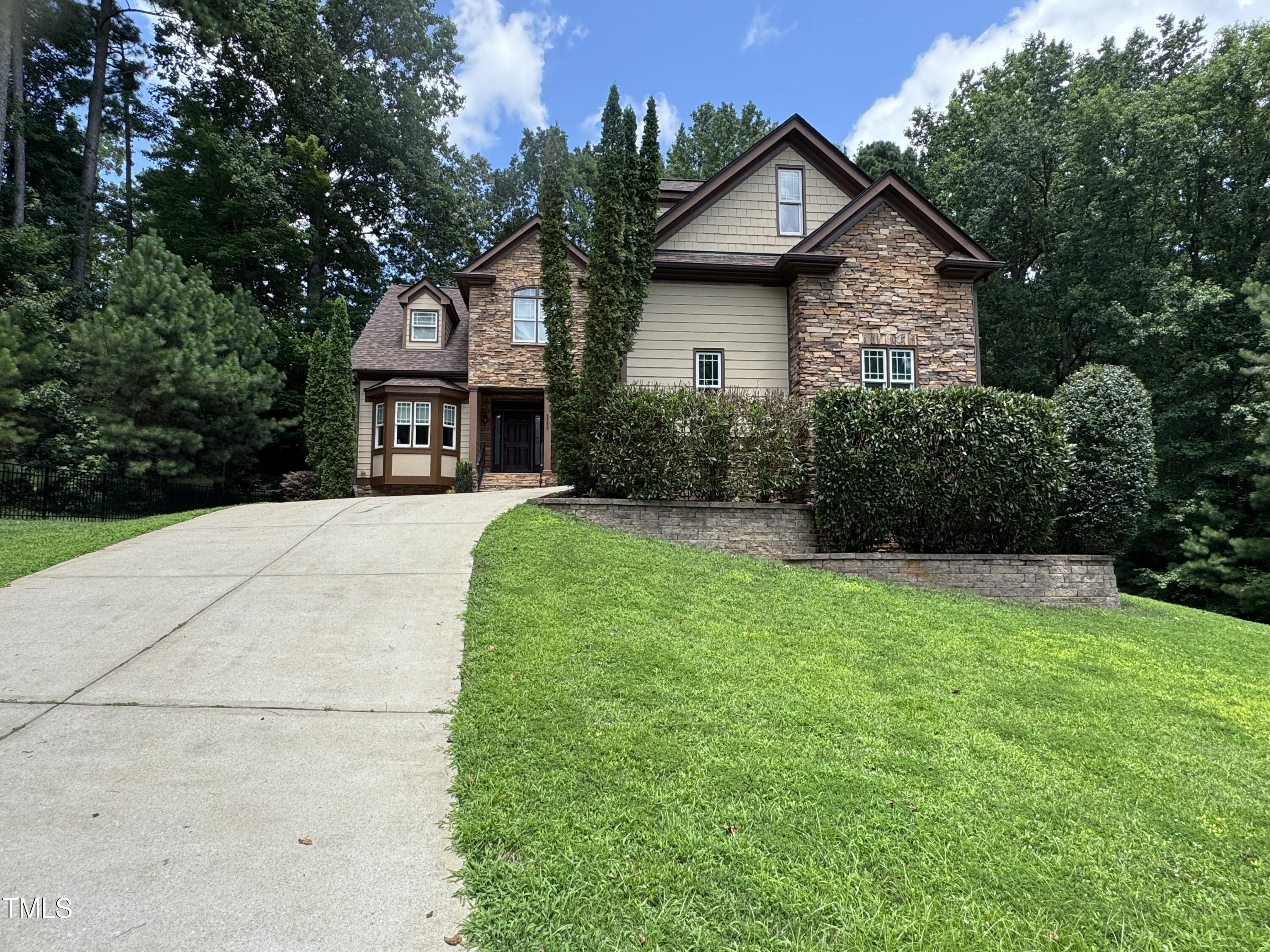 2305 Berteau Drive