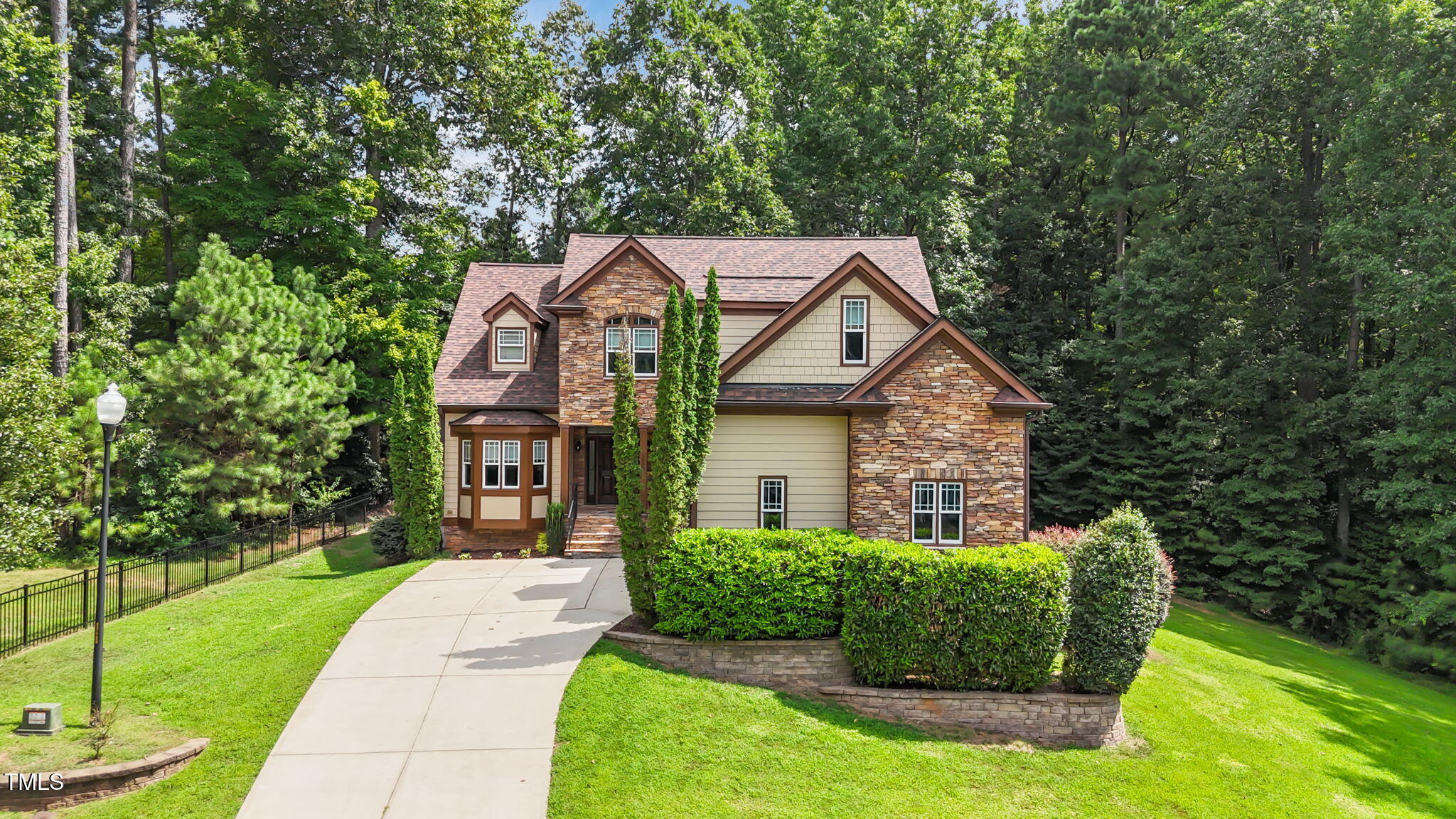 2305 Berteau Drive
