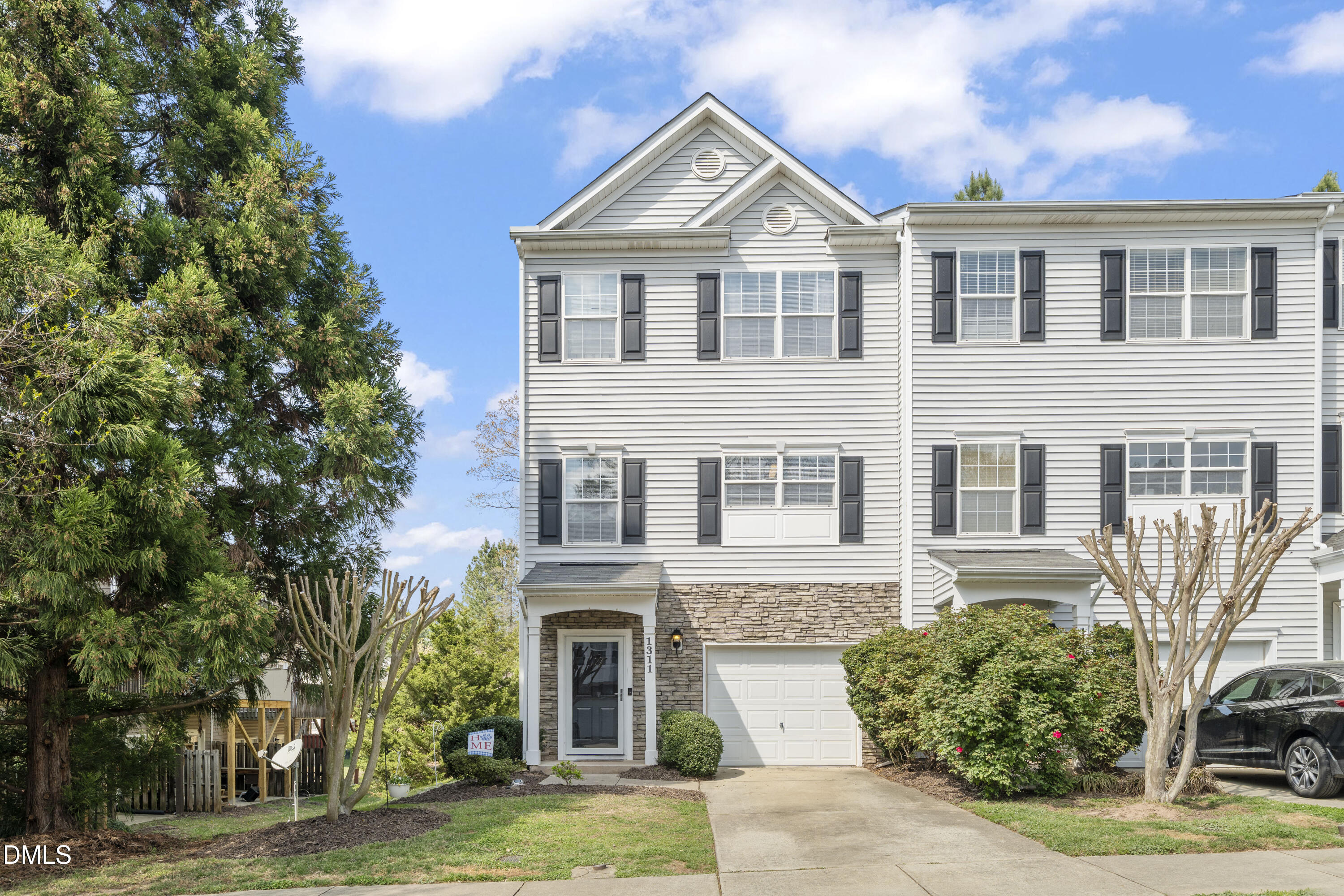 1311 Holly Grove Way